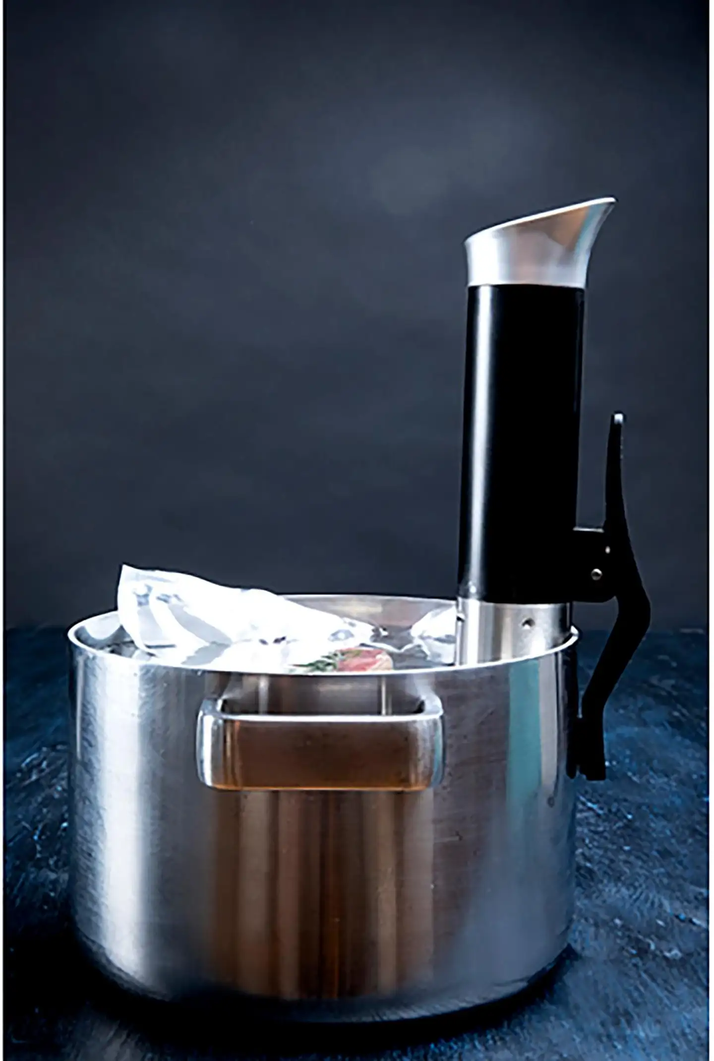 Melissa Sous vide -kiertovesikypsennin - 3