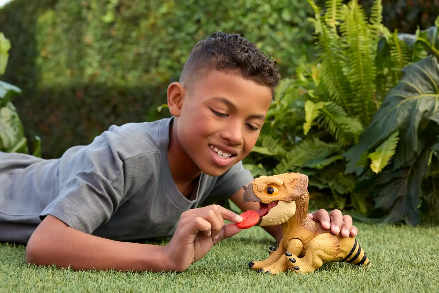 Jurassic World Interaktiivinen Aquilops-Dinosaurus - 4