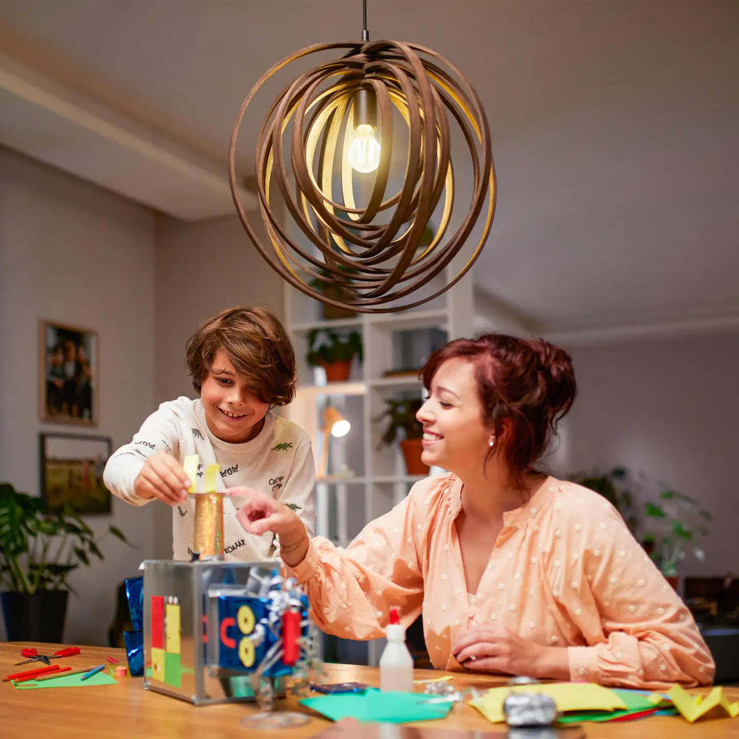 Philips Ultra Efficient LED-lamppu 2.3W P45 E14 2700K 485LM huurrettu - 2