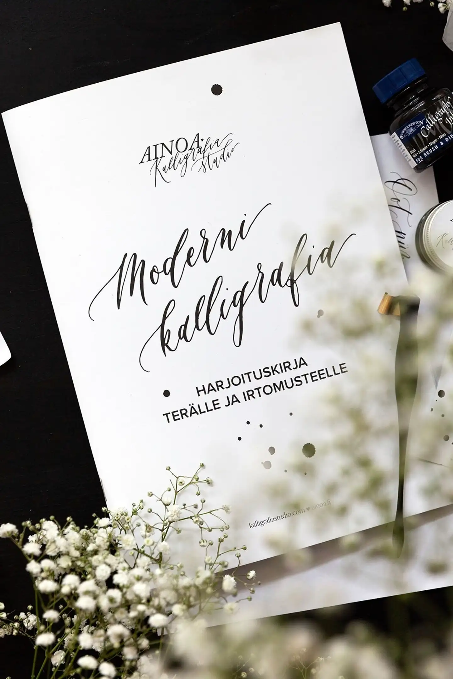 Mäensivu, Modernin kalligrafian harjoituskirja