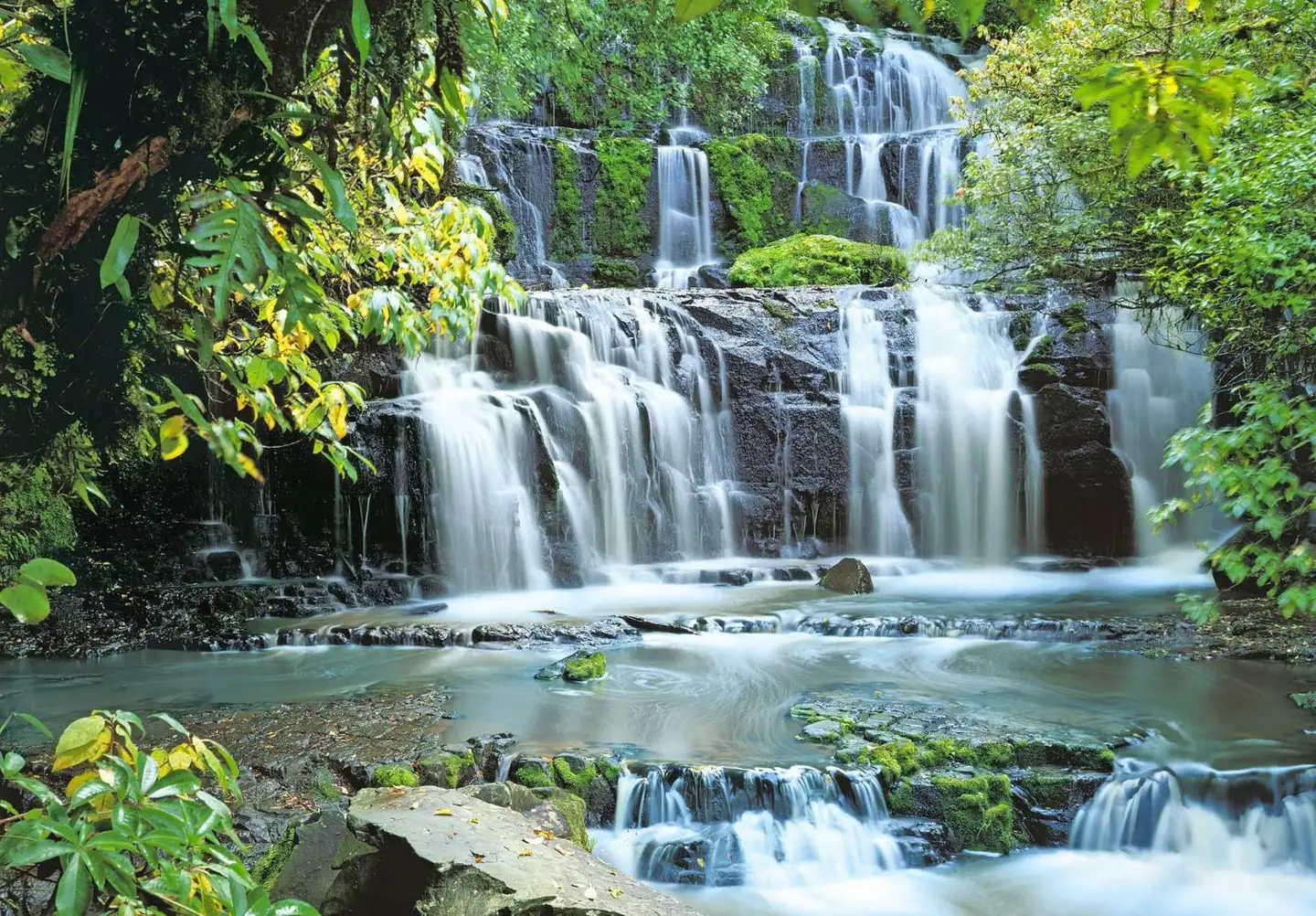 Studio Decor valokuvatapetti 8-256 Pura Kaunui Falls 368x254cm