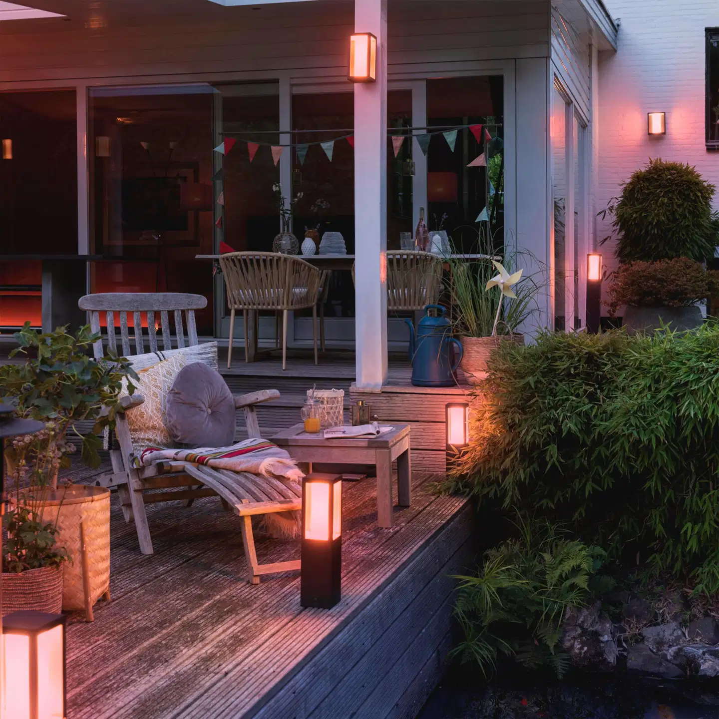 Philips Hue Impress -pylväsvalaisin ulkokäyttöön 16W 2000-6500K 590LM musta - 6