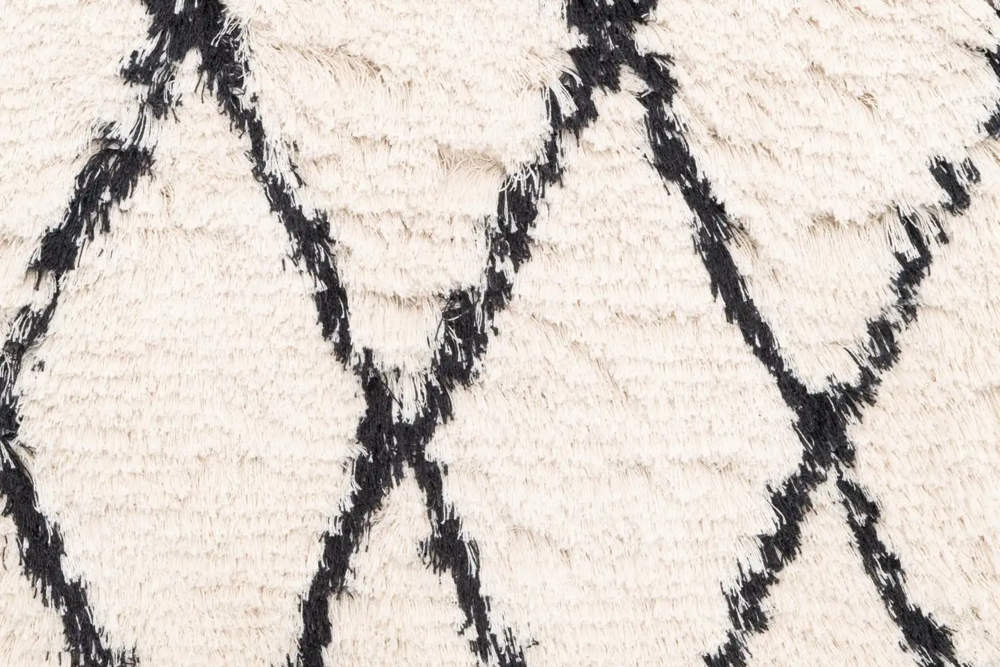 Fanni K Matto Artemis 160x230 cm luonnonvalkoinen/musta - 9