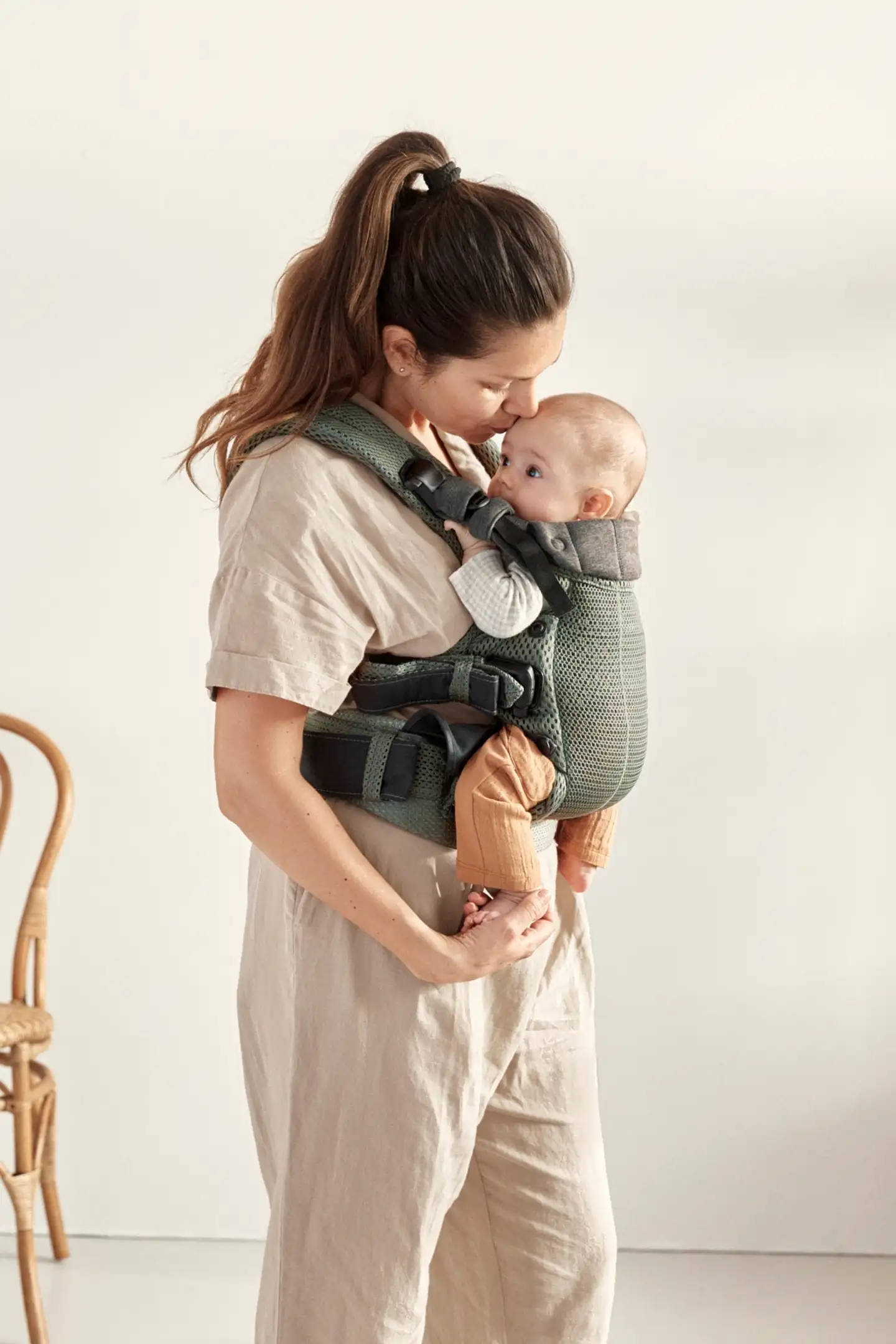 BabyBjörn vauvan kantoreppu harmony - 3d mesh, tummanvihreä - 4