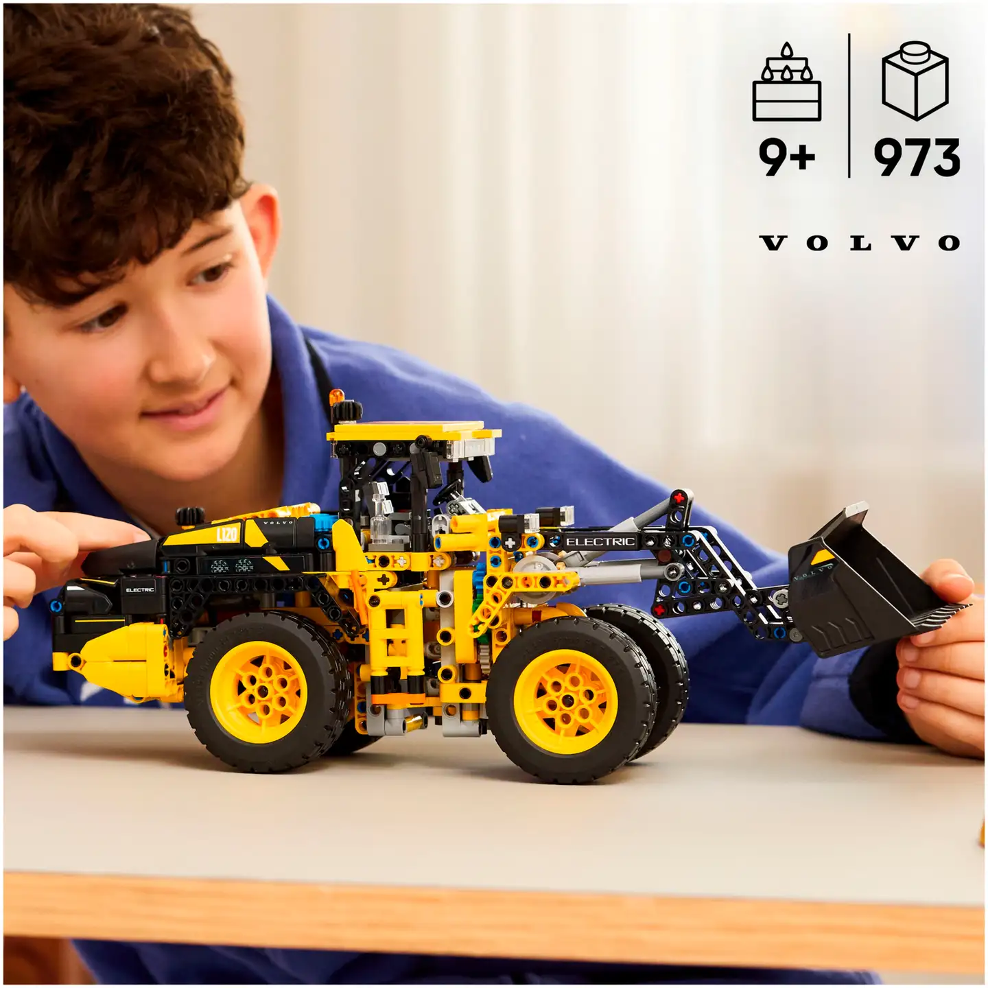 LEGO® Technic 42209 Volvo L120 Electric ‑pyöräkuormaaja - 9
