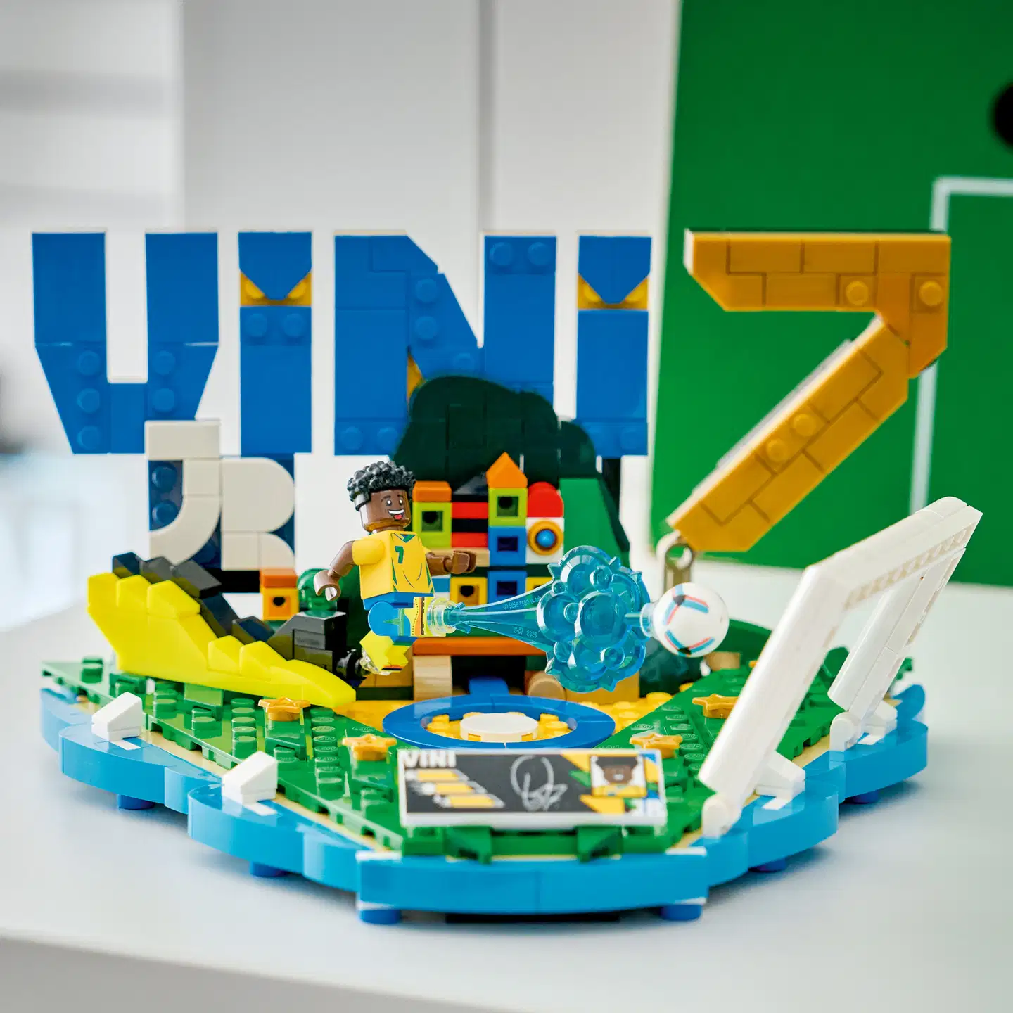 LEGO® Editions Football 43027 Vini Jr. – jalkapallon tähtihetket - 8
