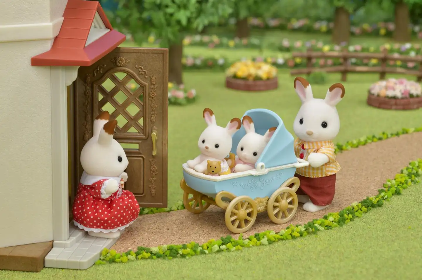 Sylvanian Families Suklaapupukaksoet -setti (vaunut) - 4