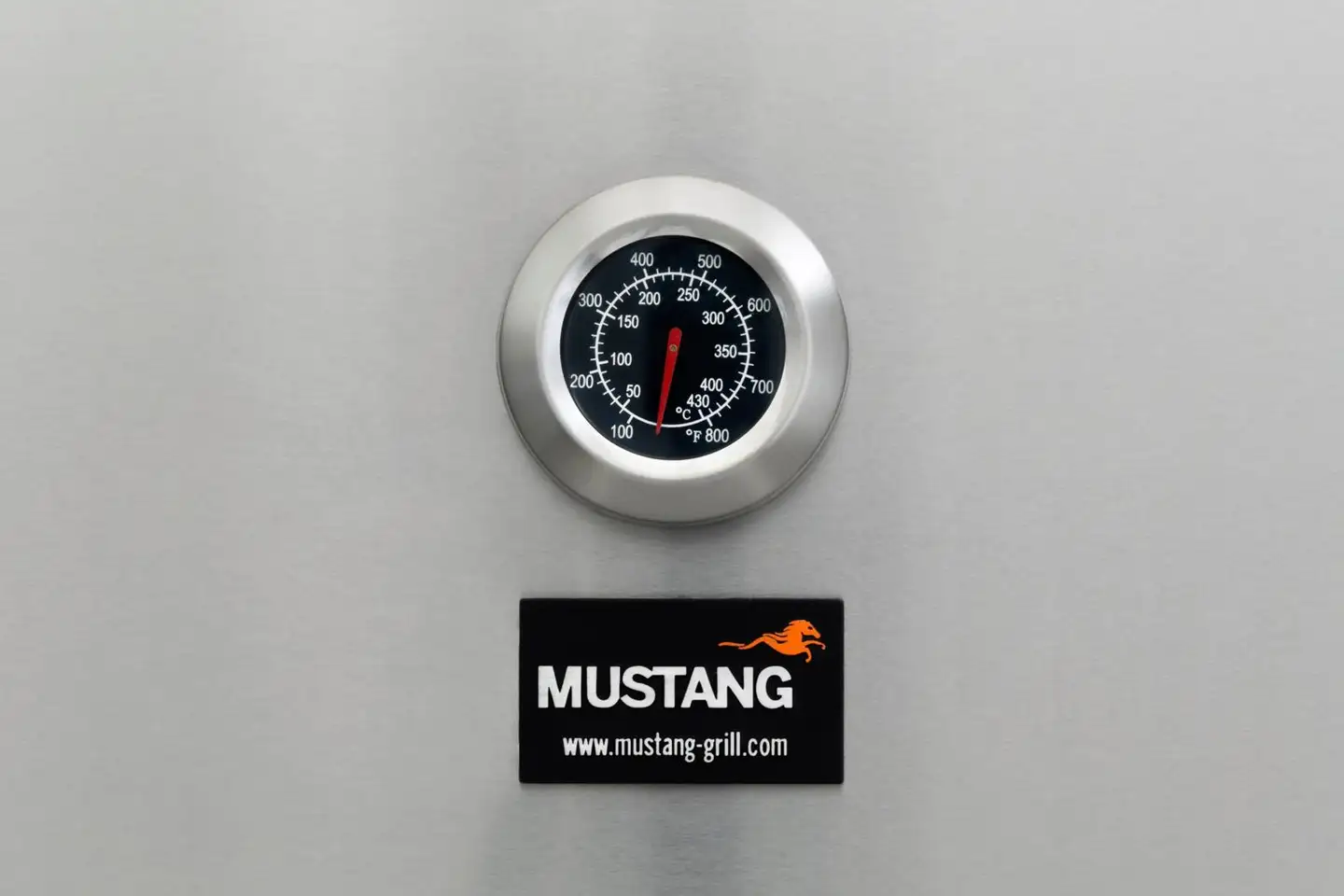 Mustang Kaasugrilli Ametist 6+2 kesäkeittiö jääkaapilla - 7