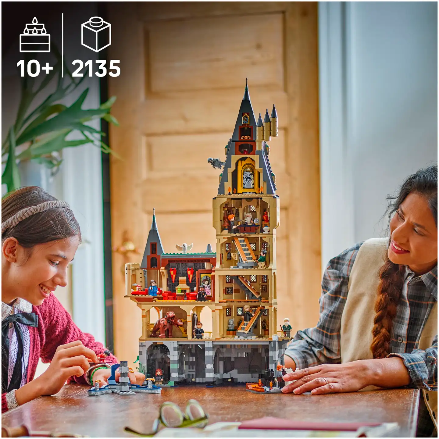 LEGO® Harry Potter TM 76454 Tylypahkan linna: Päärakennuksen torni - 9
