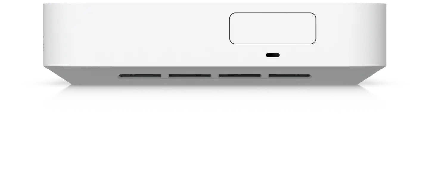 Ubiquiti kompakti pilviyhdyskäytävä 10 GbE- ja kuituliitännöillä UCG-Fiber - 6