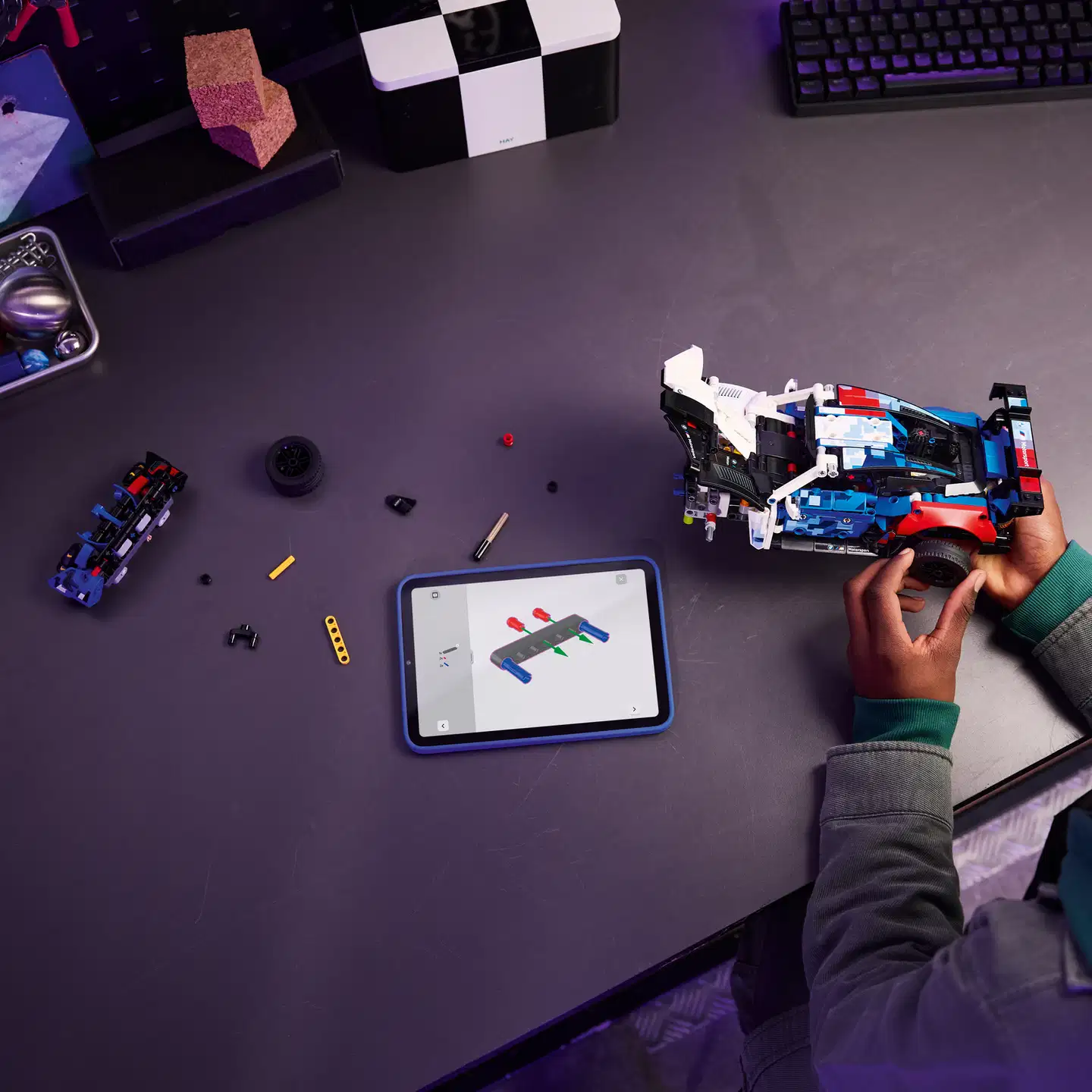 LEGO® Technic 42226 BMW M4 GT3 EVO ‑kilpa-auto - 8