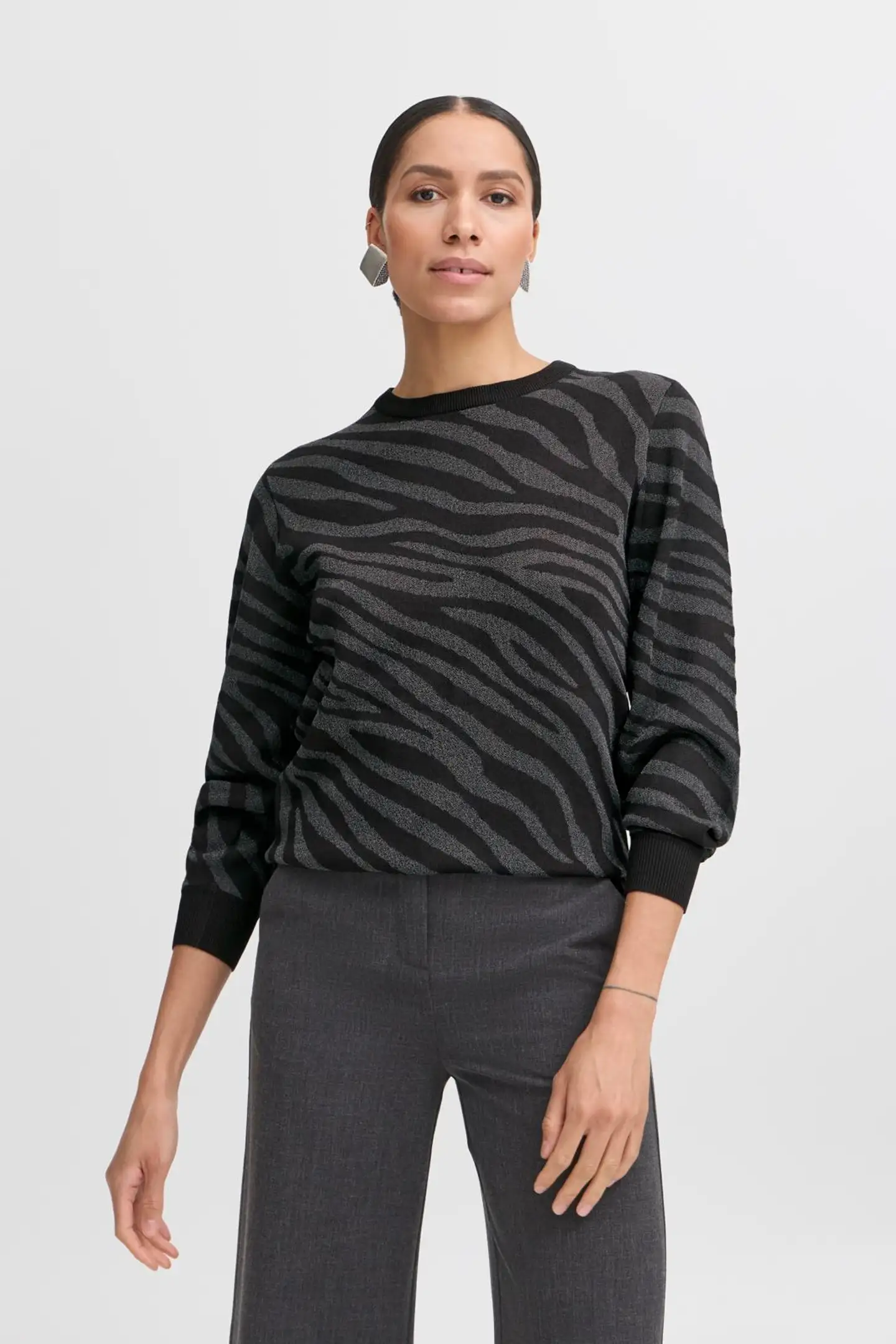 B.young naisten neulepusero Bymobbe - Meteorite - 4