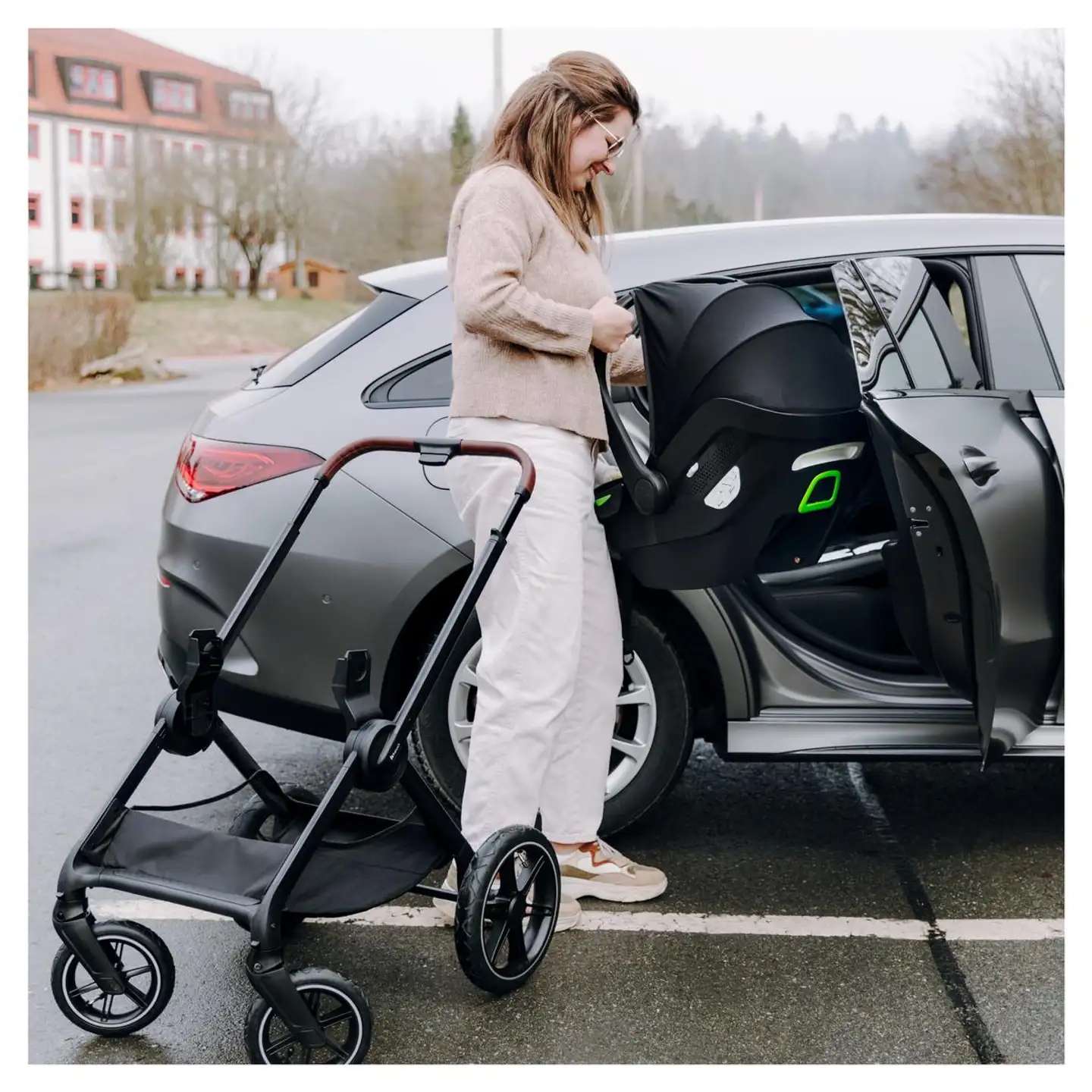 Hauck alusta turvaistuimelle Drive N Care musta - 8