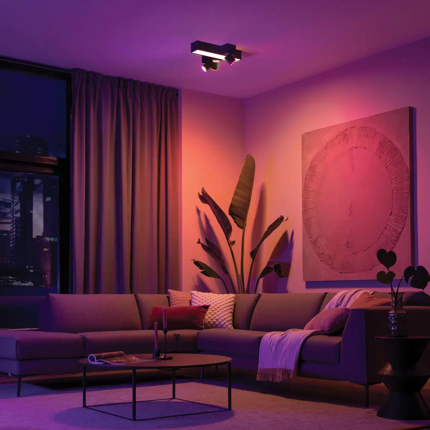 Philips Hue Centris -kattovalaisin kolmella kohdevalolla 25W 2000-6500K 2960LM musta - 9
