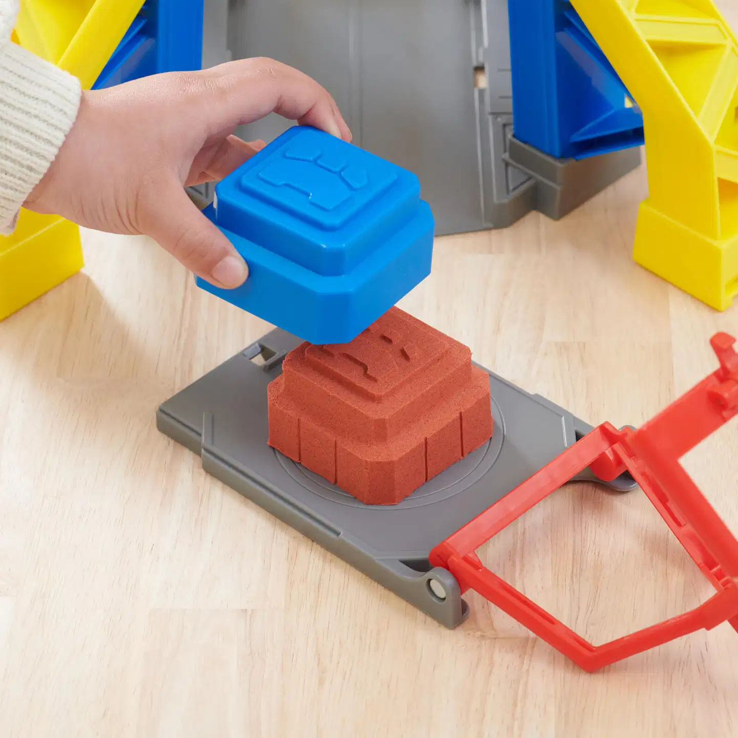Rubble & Crew Crane Tower Playset - 9