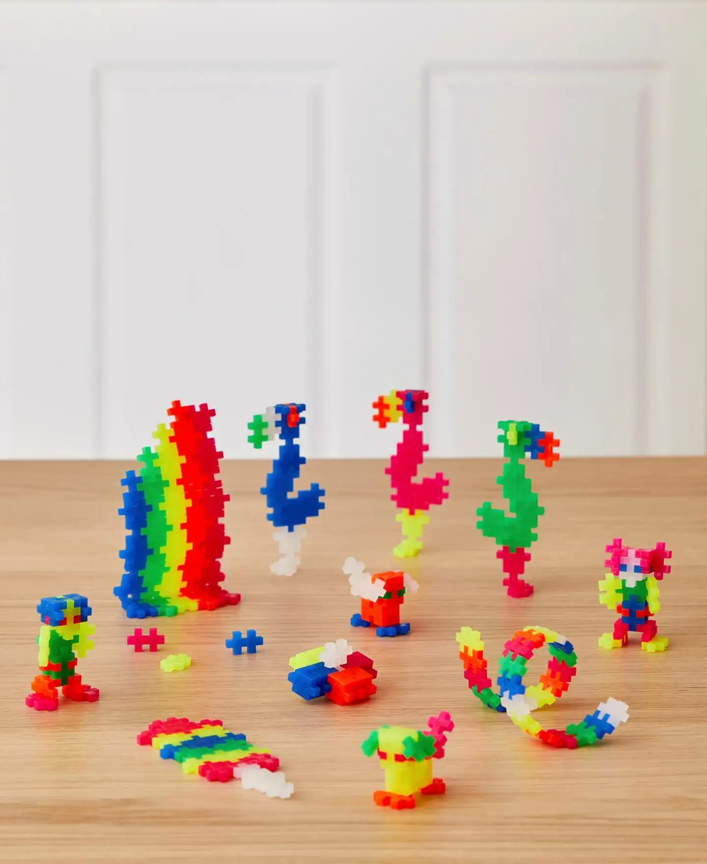 Plus-Plus Glow 2000 palaa sekä säilytyslaatikko - 4