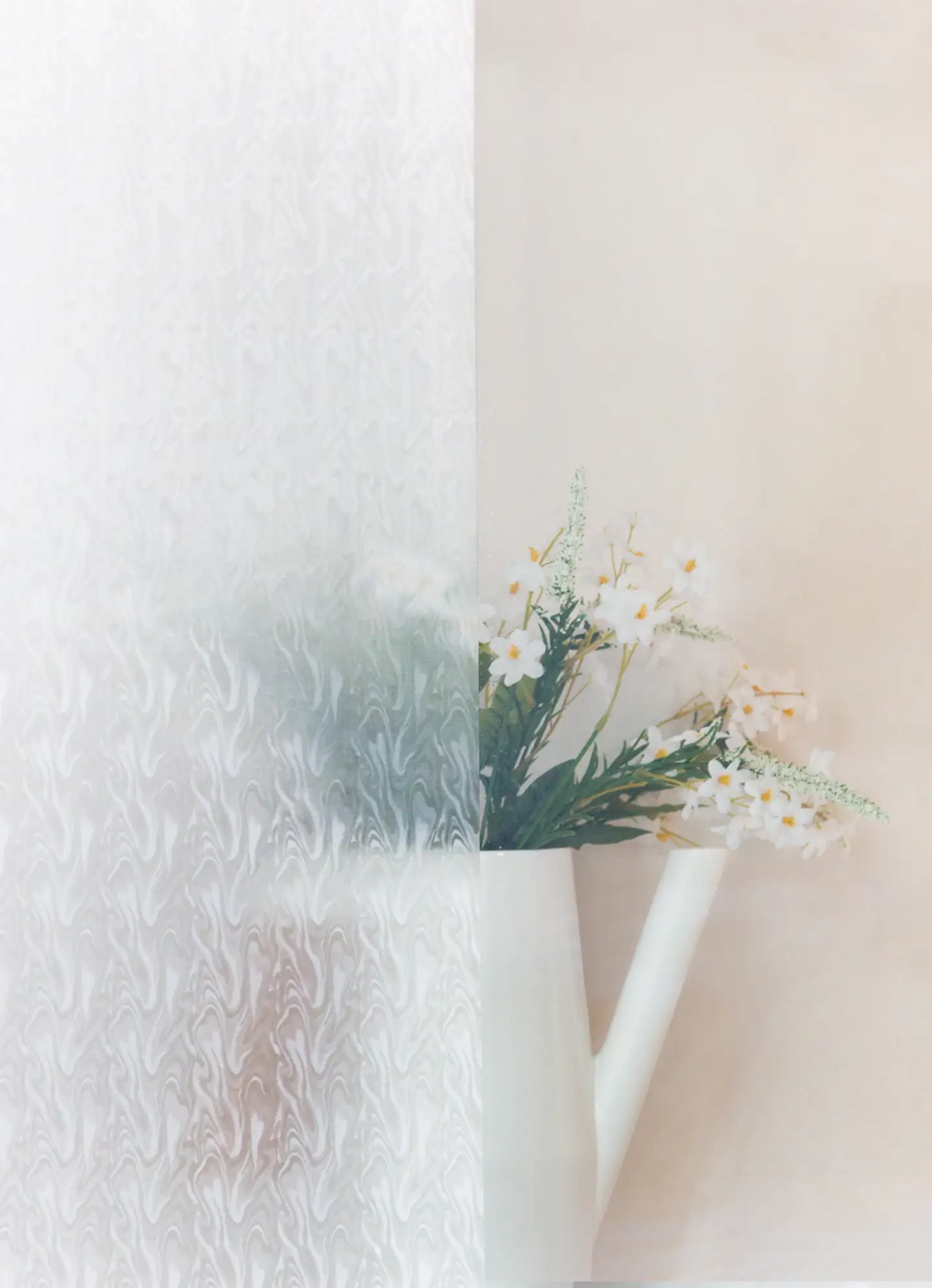 D-C-Fix Ikkunakalvo läpinäkyvä 346-5371 Smoke.  Rullakoko 90cm x 2,1m - 3