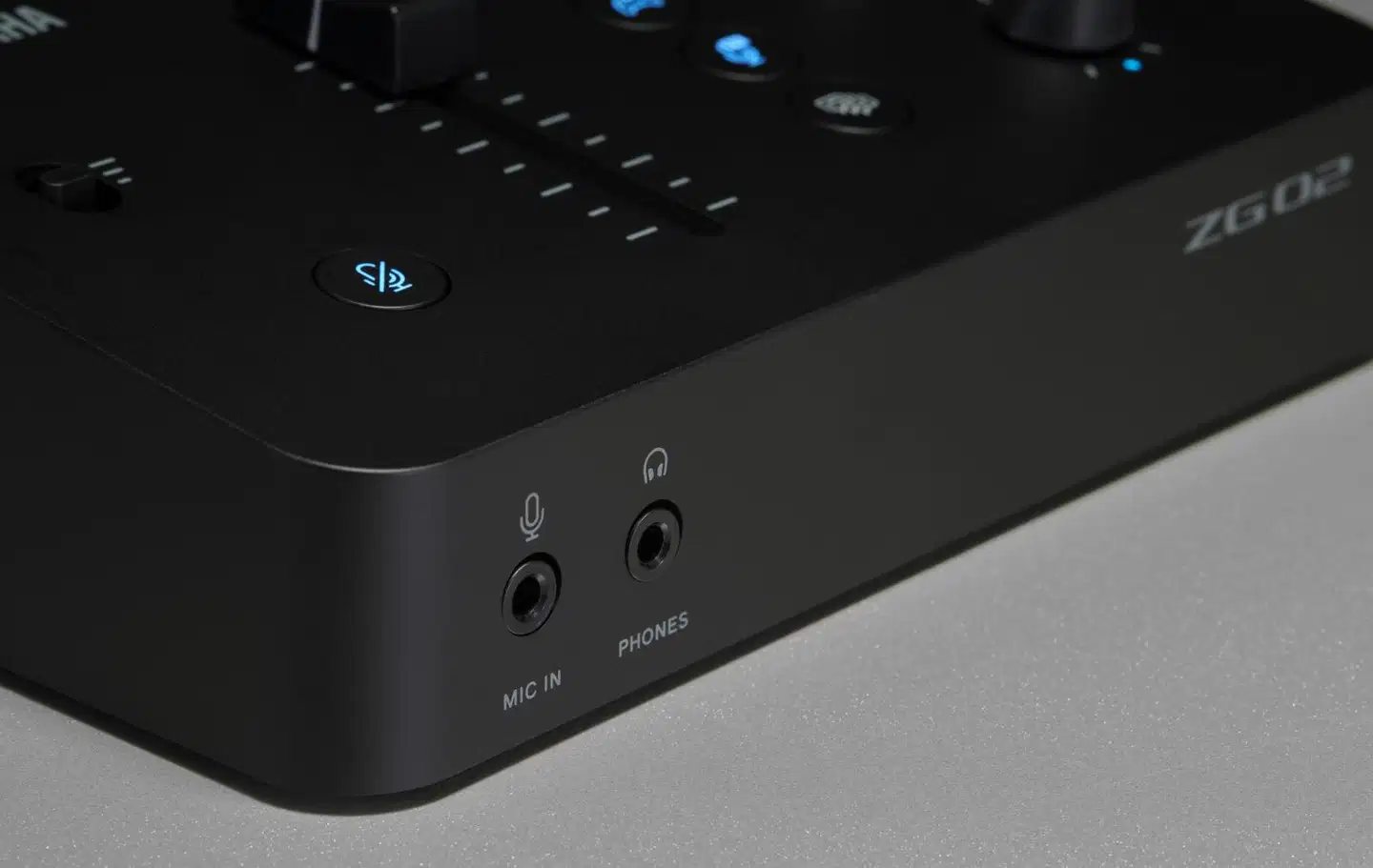 Yamaha Pelimikseri ZG02 - 6