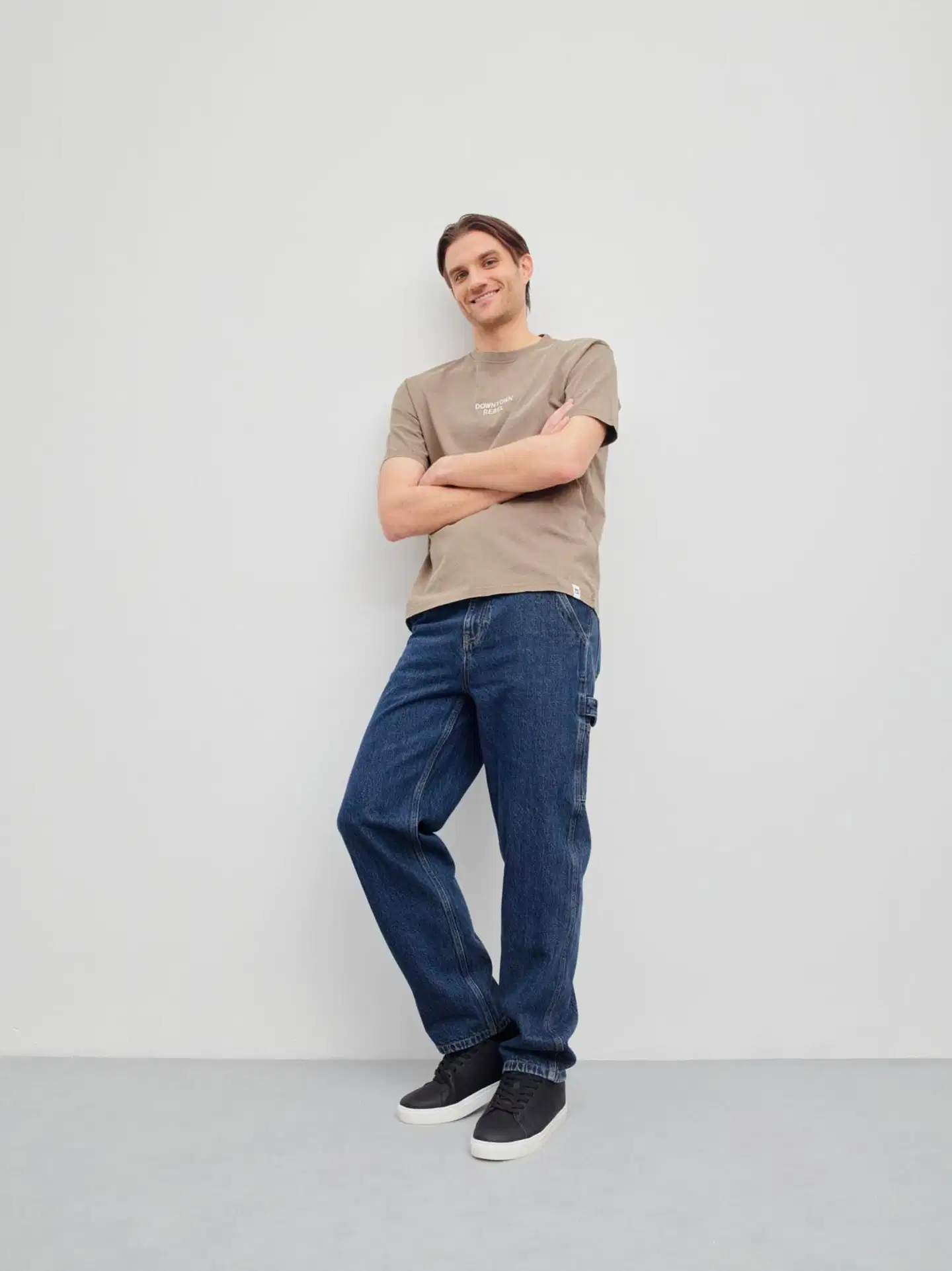 WKLY. miesten t-paita acid wash 195W482501 - nutria washed - 5