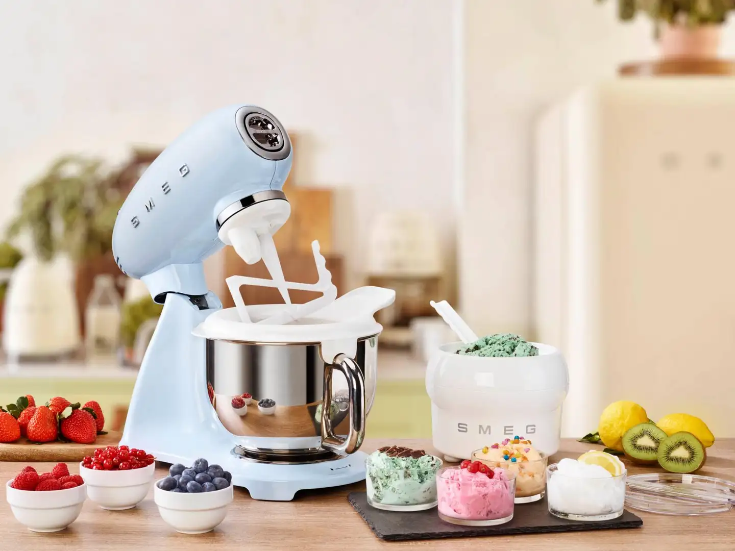 Smeg yleiskone vaaleansininen SMF03PBEU - 9