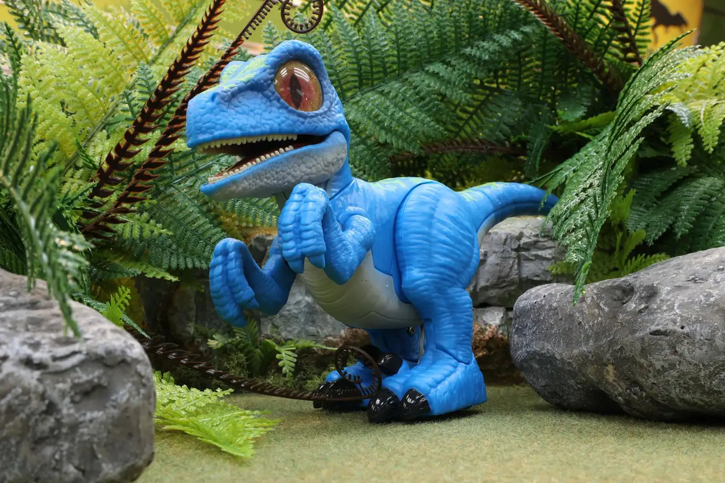 Dinos Unleashed Raptor Jr - 3