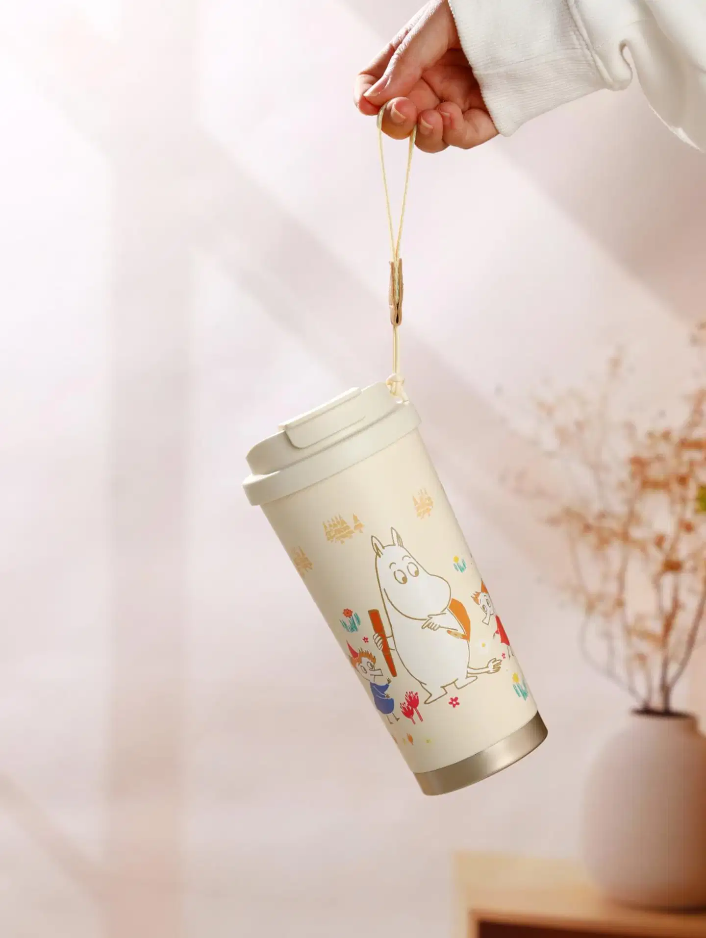 Muumi take away -termosmuki  580 ml retkellä - 10