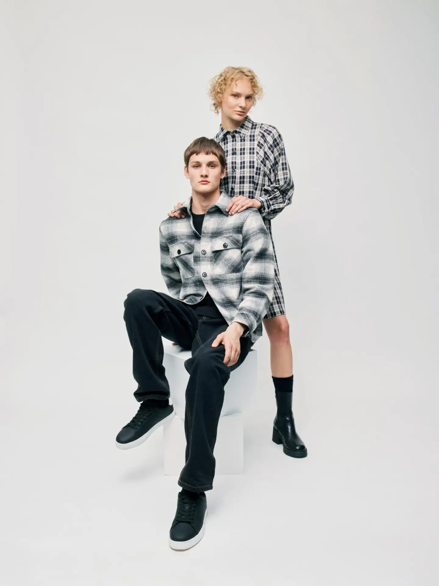 WKLY. naisten lyhyt ruutukuosillinen paitamekko 218W340520 - grey check - 3