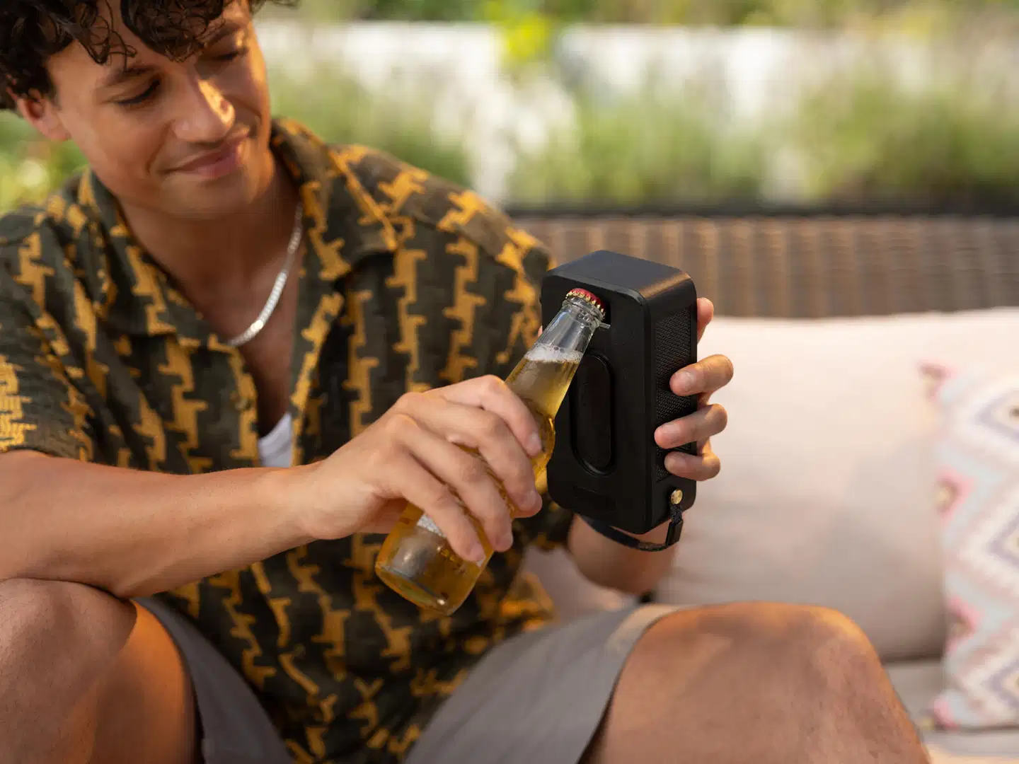 House of Marley Bluetooth kaiutin Roots Solar, musta/puu - 8