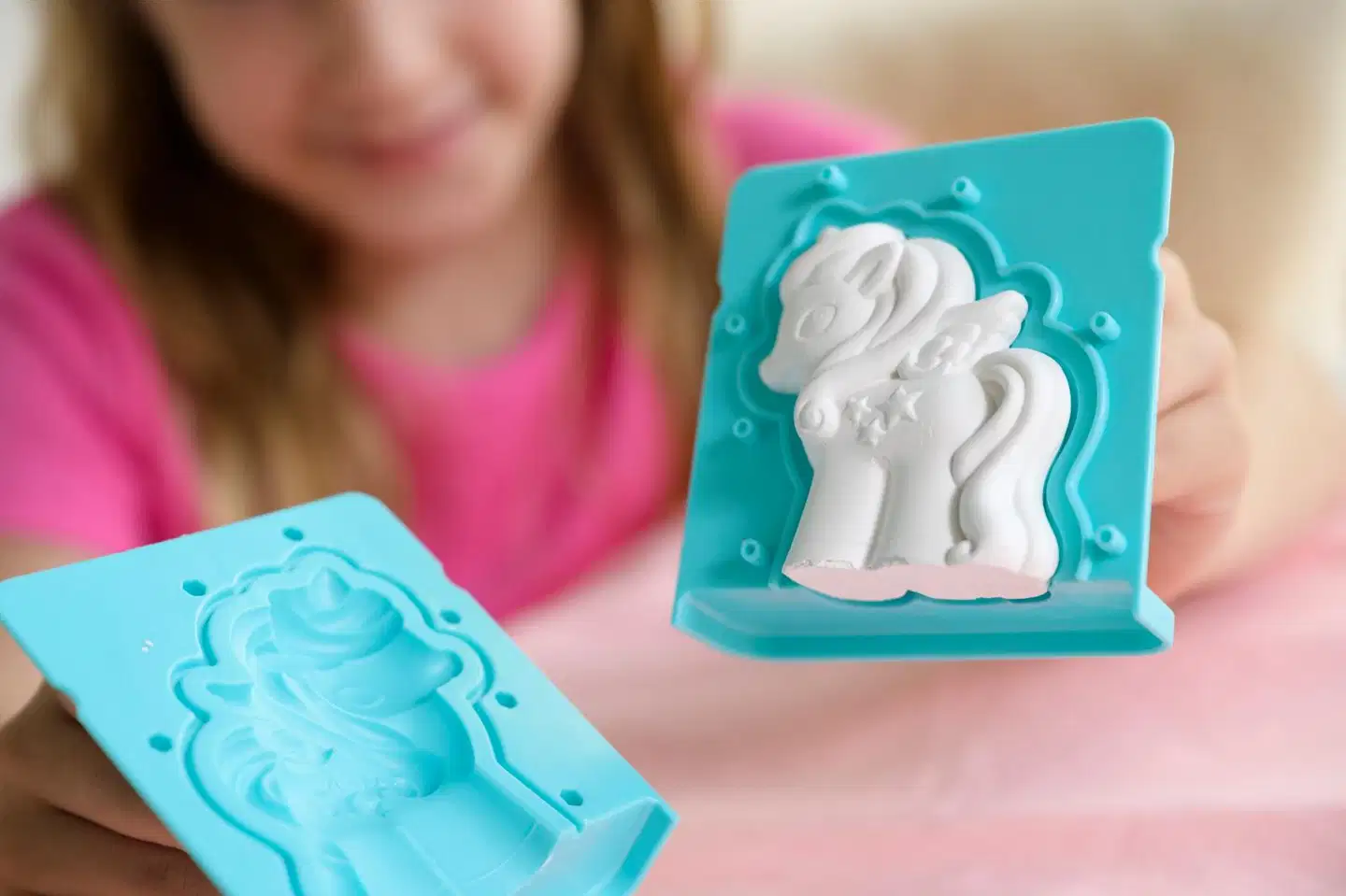 4M 3D Mould & paint kipsivalu-setti kimaltelevat yksisarviset - 6