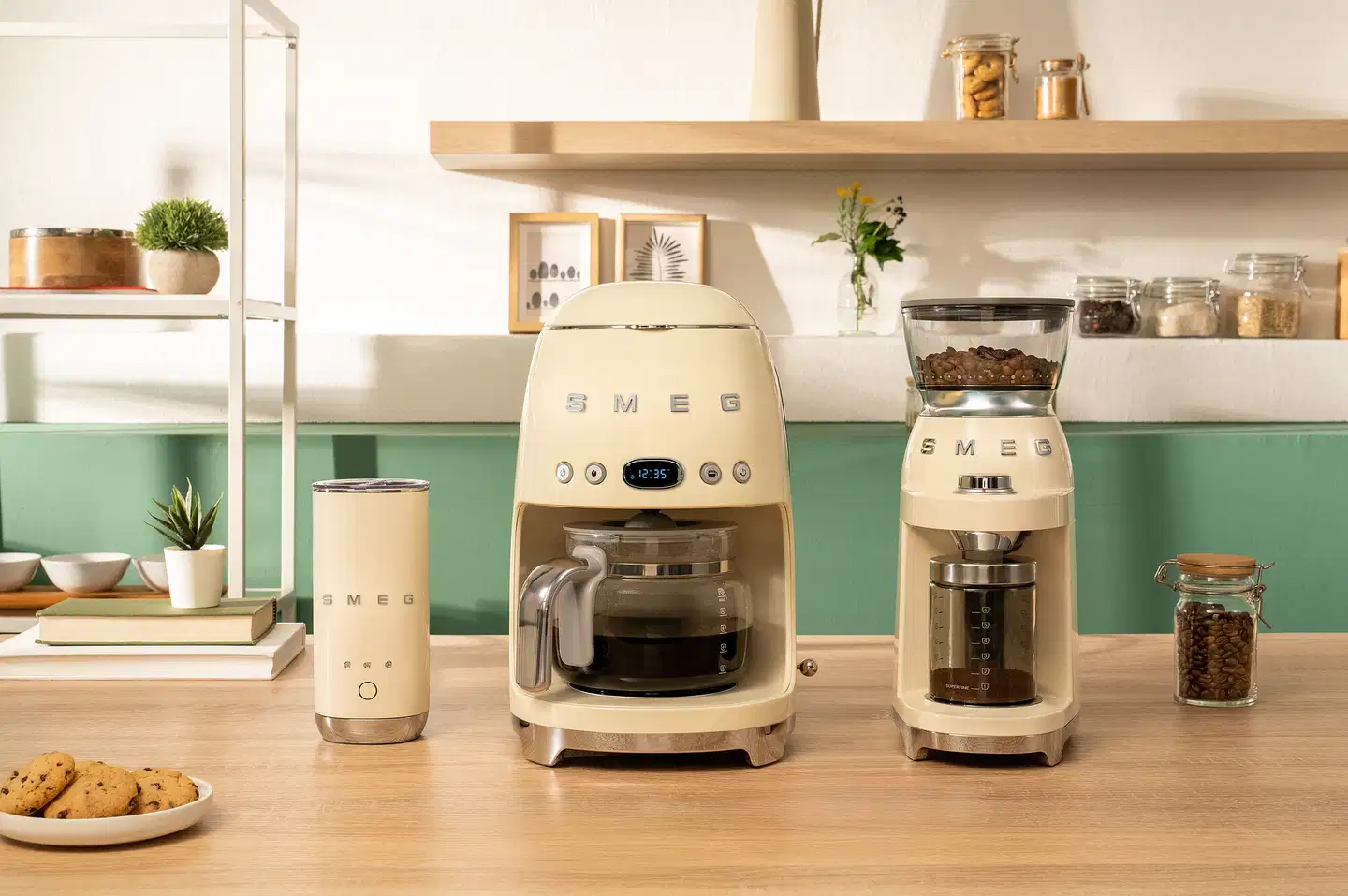 Smeg maidonvaahdotin MFF02CREU kermanvärinen - 12