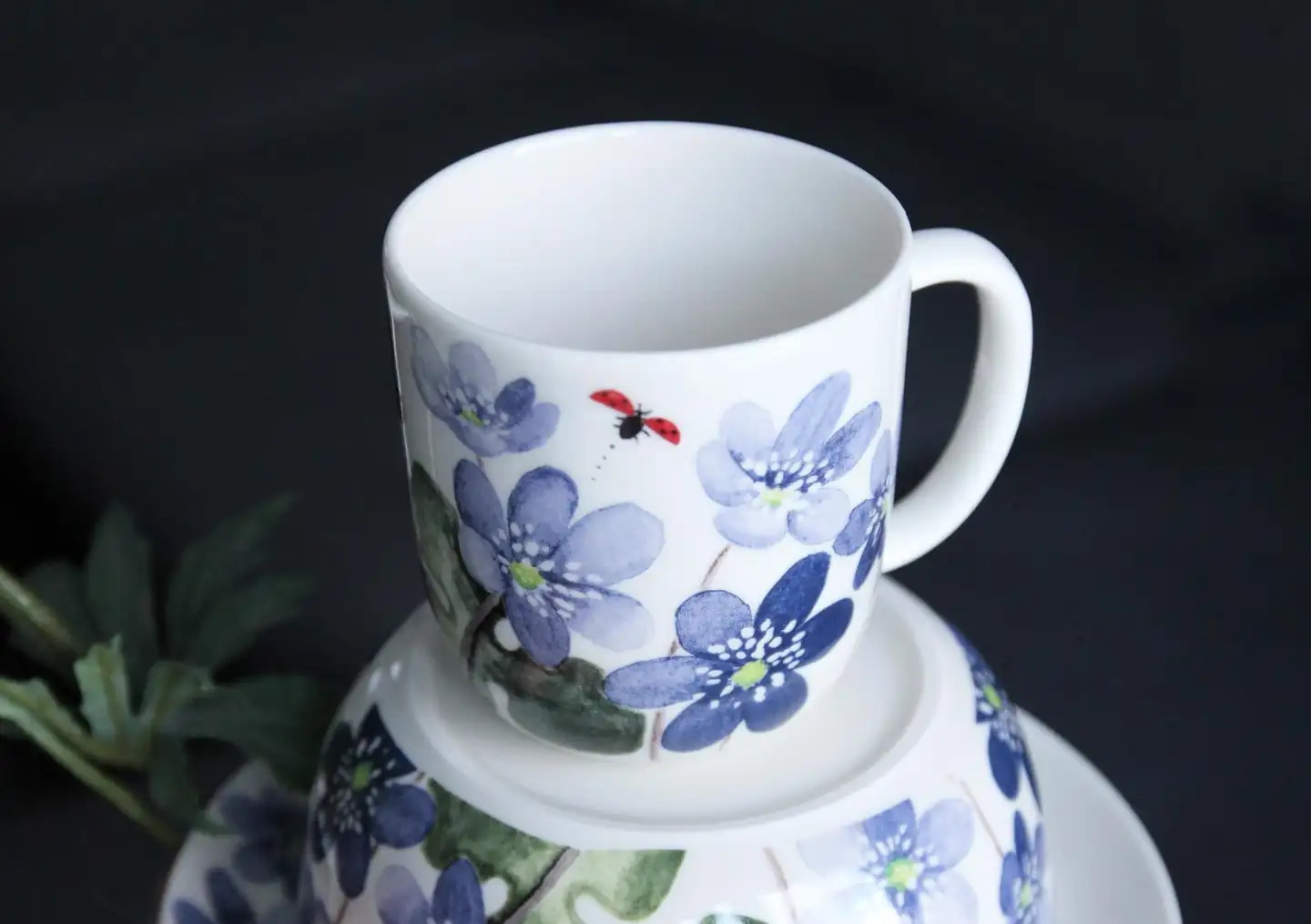 Kultakeramiikka muki Sinivuokko 3 dl - 2