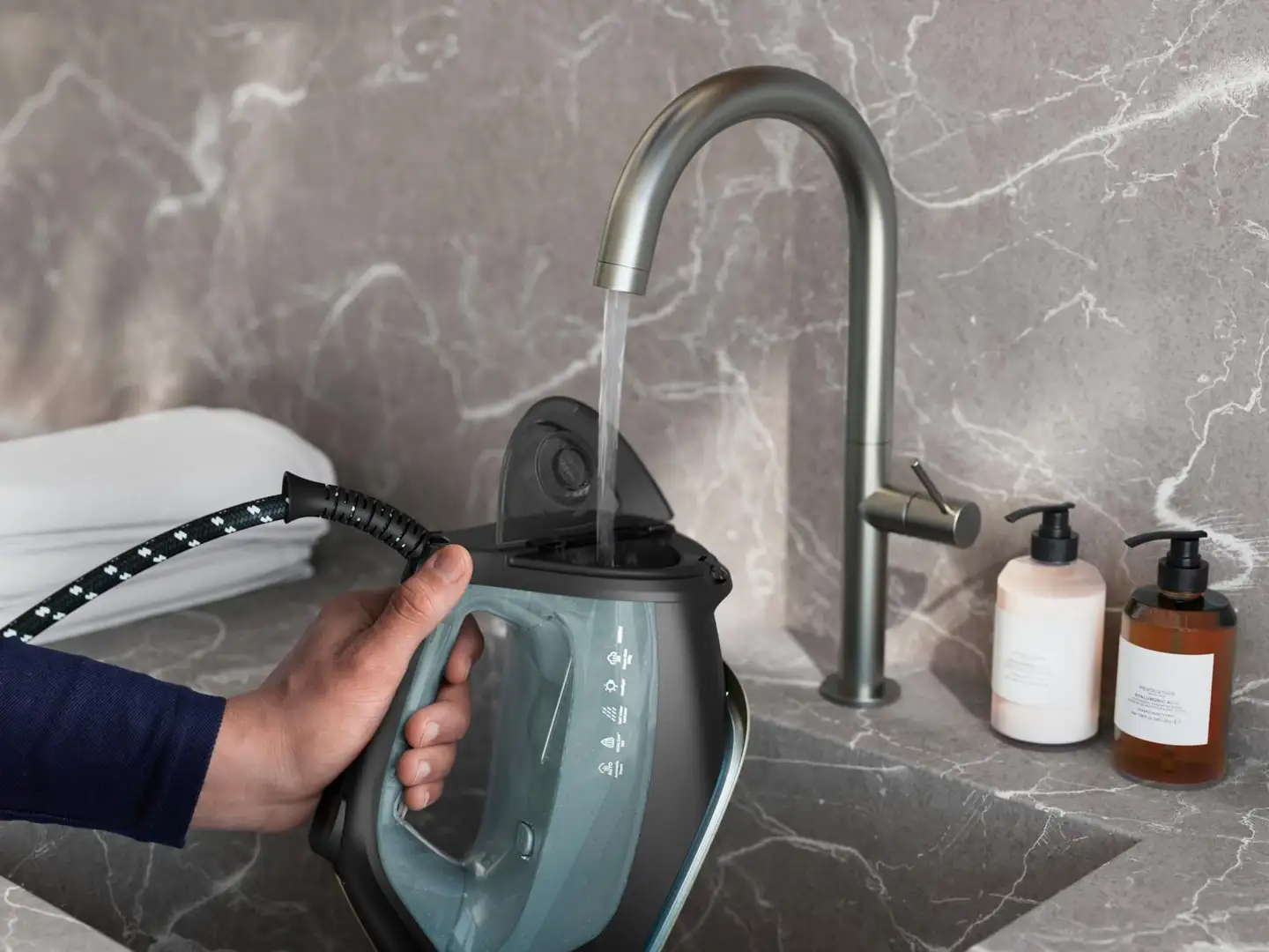 Electrolux höyrysilitysrauta E8SI2-6OG - 4