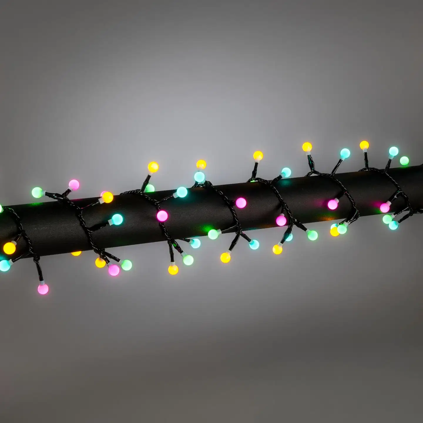 Konstsmide Valosarja 3677-505, Cluster 200 Candy color LED Cherry, Musta johto, IP44 - 2