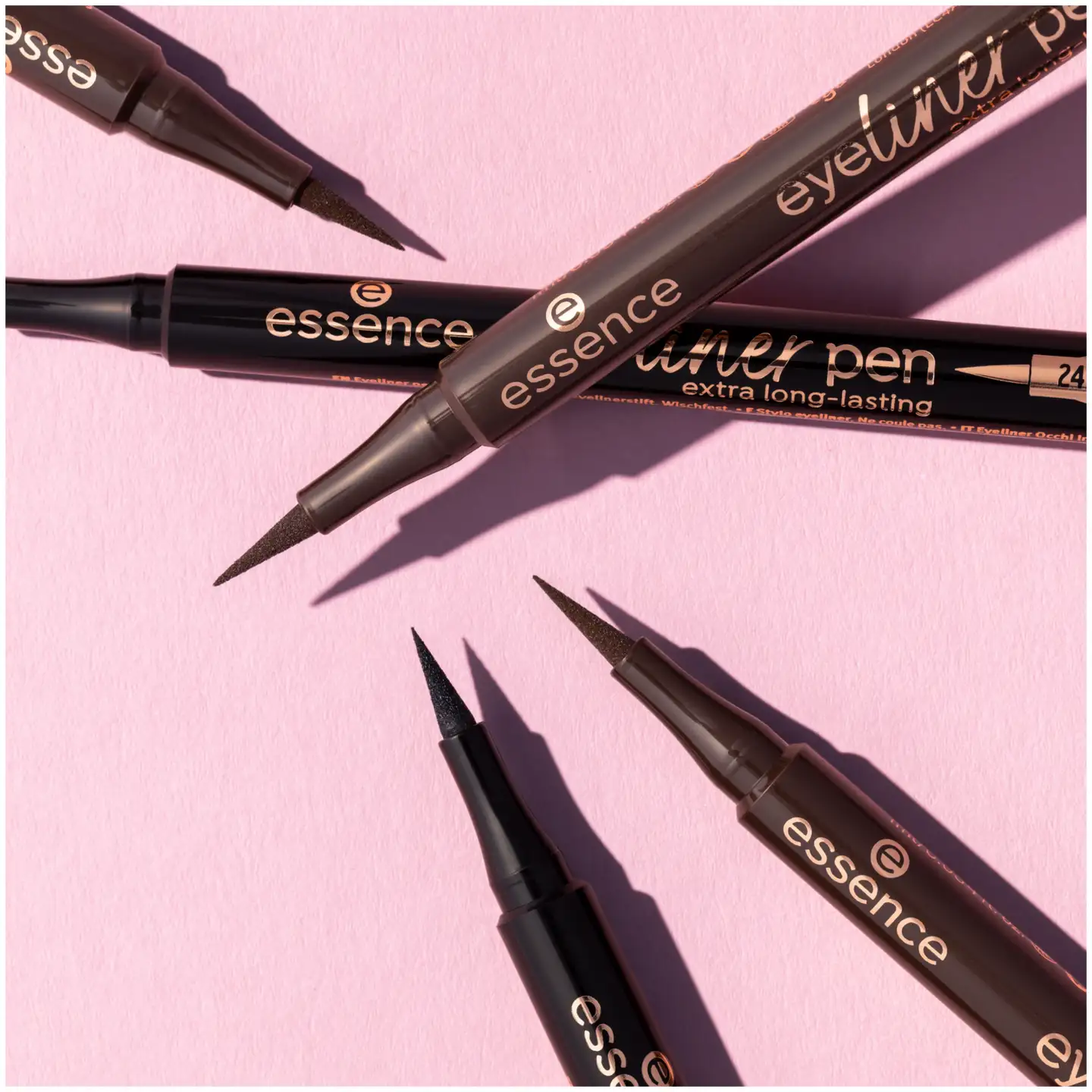 essence eyeliner pen extra long-lasting 010 Blackest Black 1.1 ml - 4