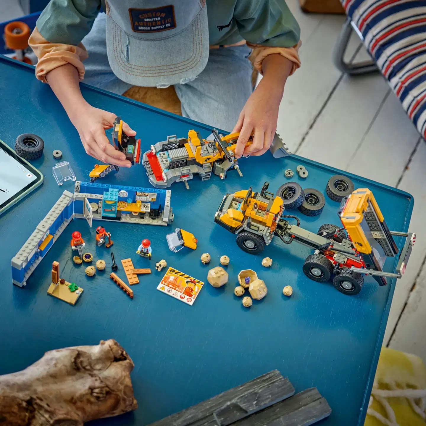 LEGO® City Big Vehicles 60494 Kippiauto ja etukuormaaja - 9