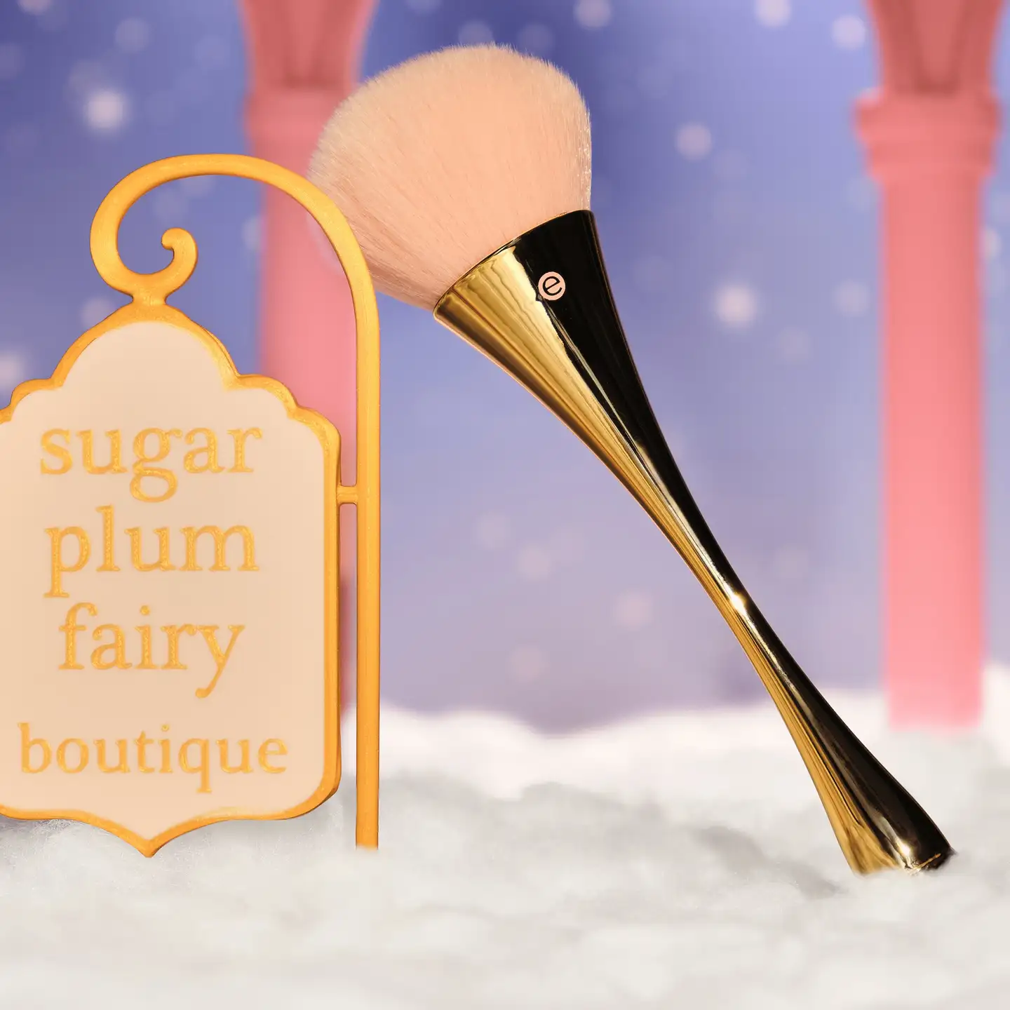 essence NUTS ABOUT YOU face brush 01 Dance Your Dreams! 1 st - 4