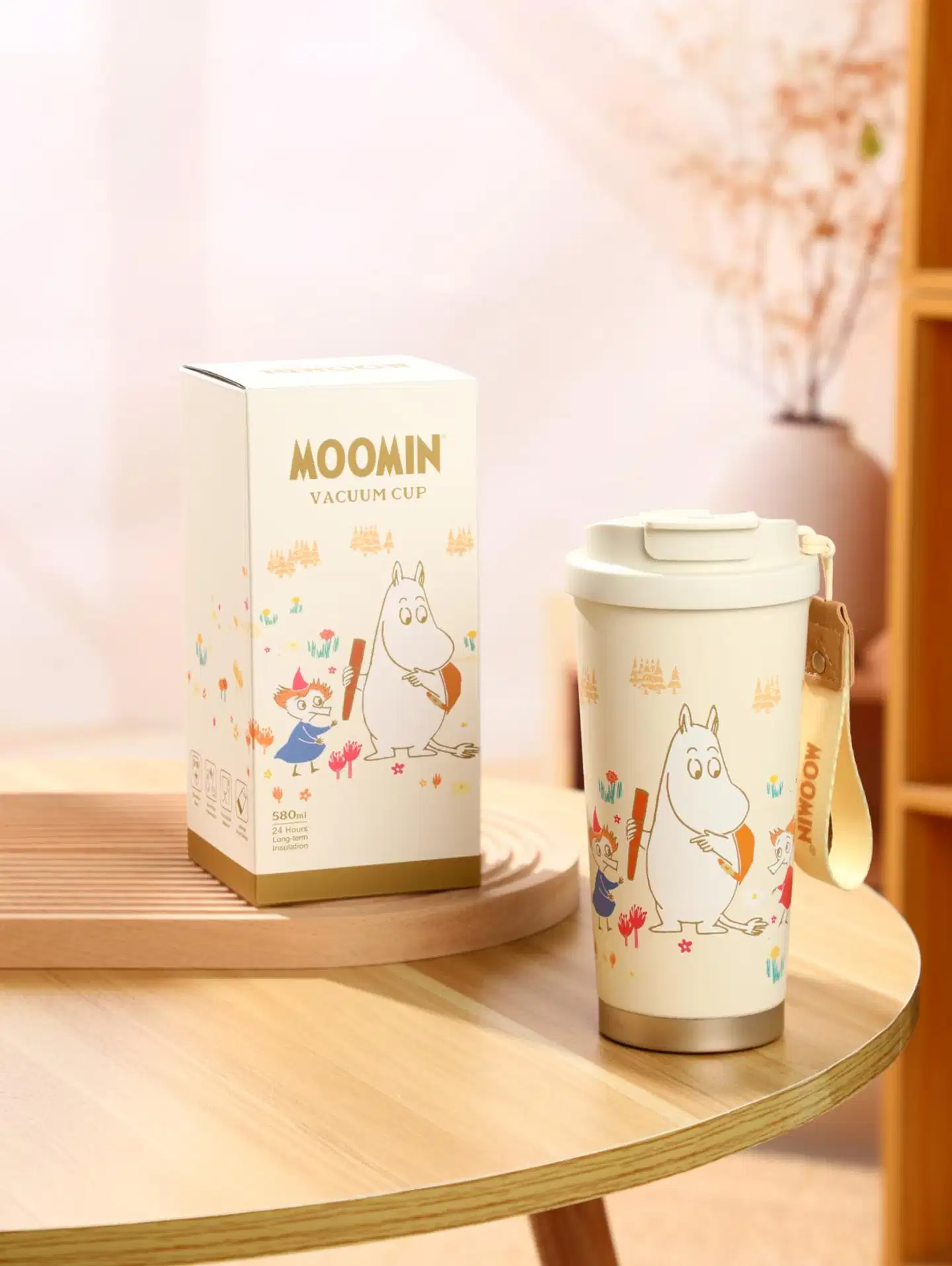 Muumi take away -termosmuki  580 ml retkellä - 9