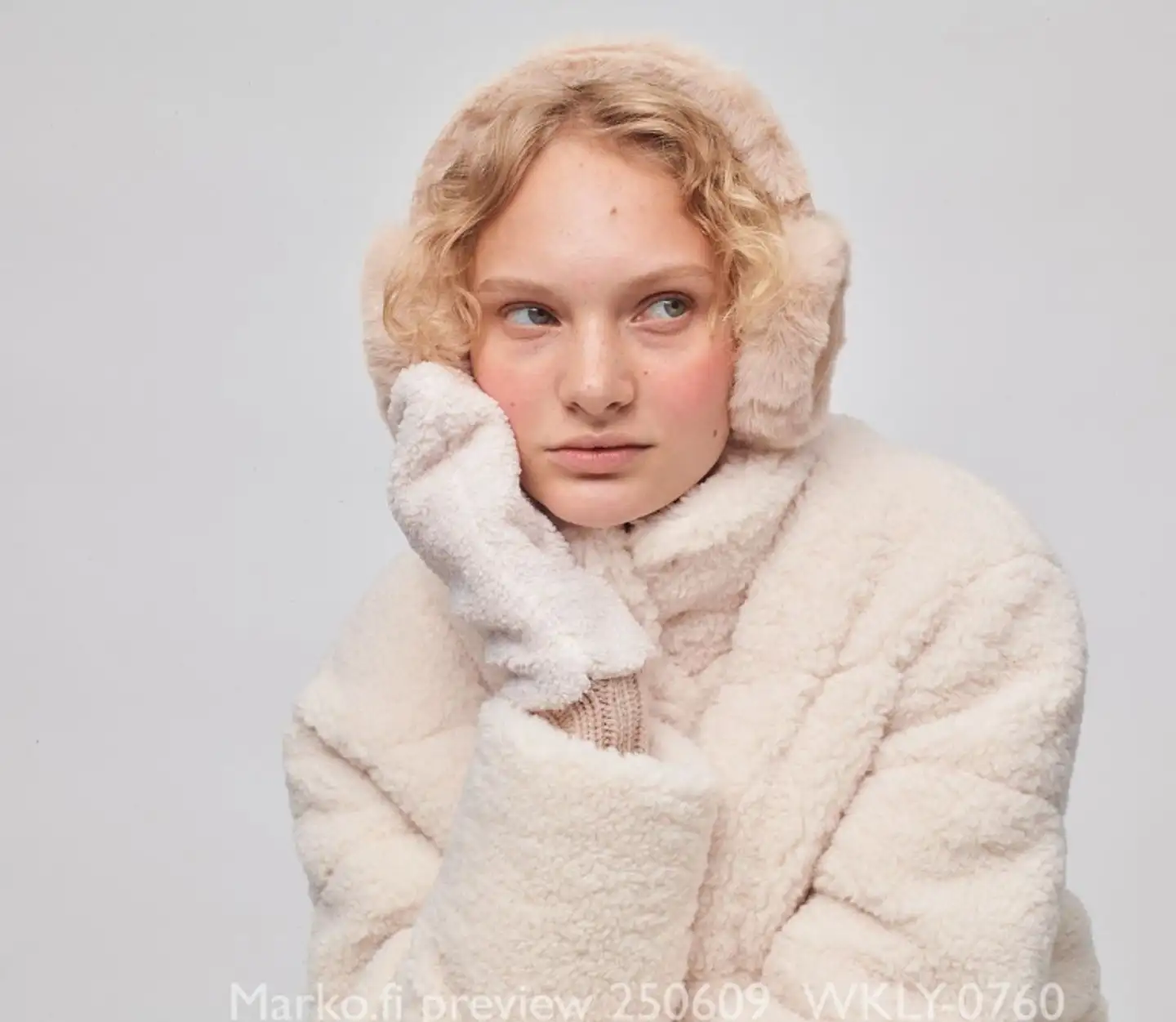 WKLY. naisten pörröiset rukkaset 216W382556 - 2