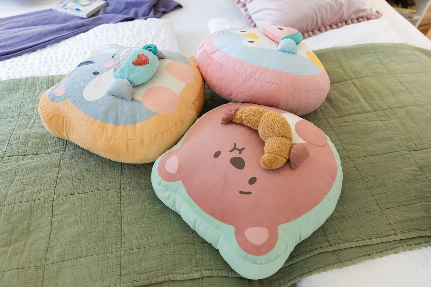 Mymochi Bear Nomo ja croissant pehmolelu 33cm - 3