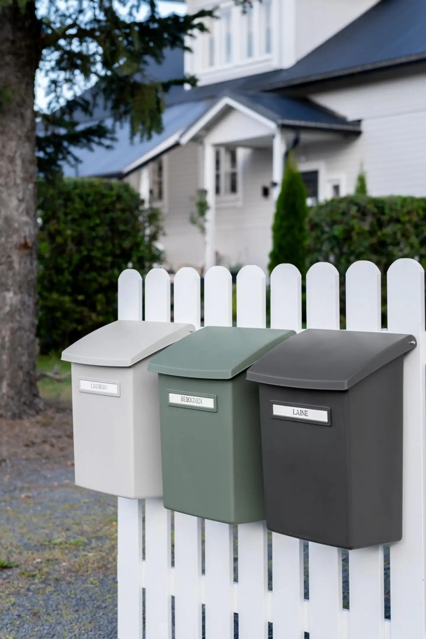 Orthex muovinen postilaatikko välikannella - 4