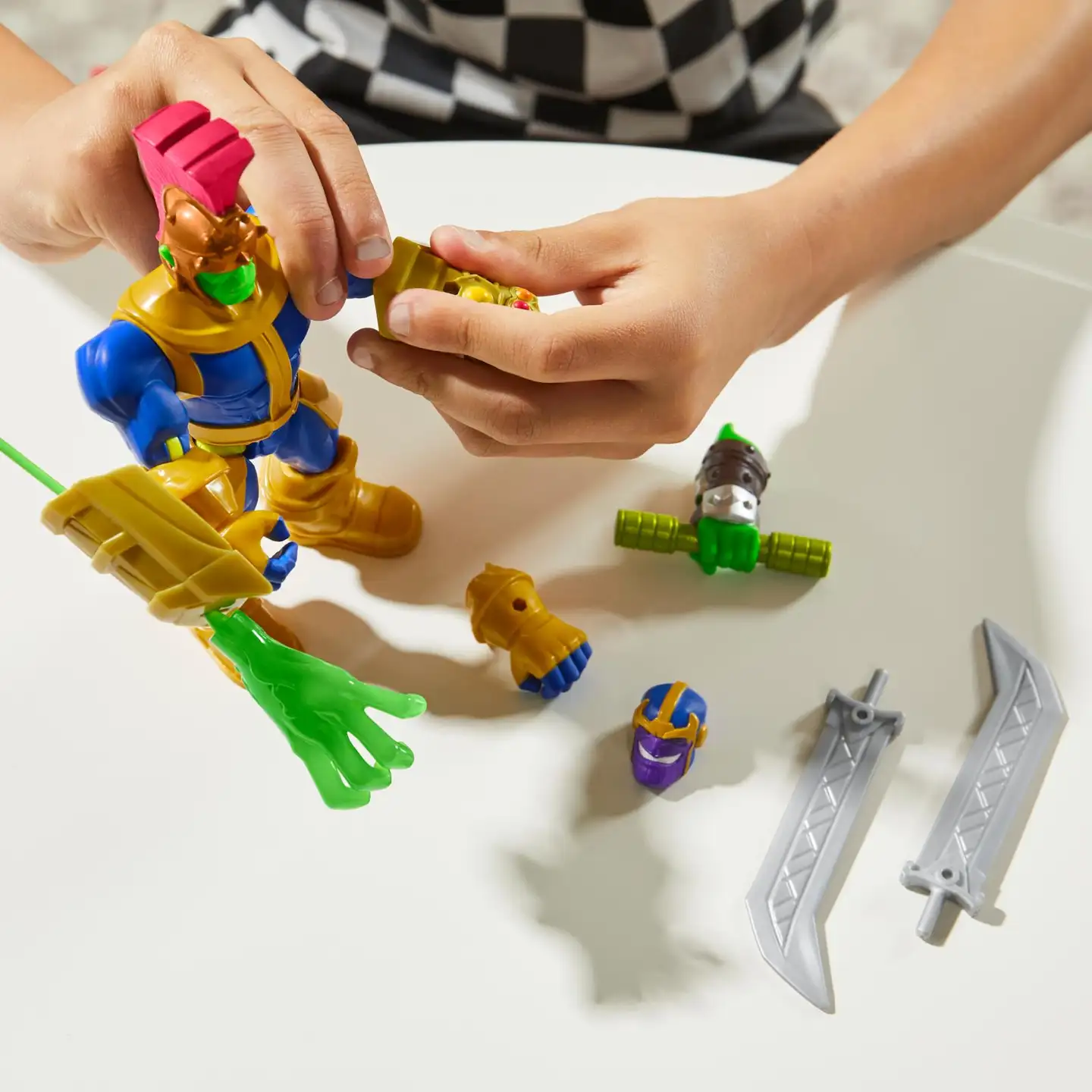 Avengers Hahmo Mixmashers deluxe 12.7 cm, erilaisia - 10