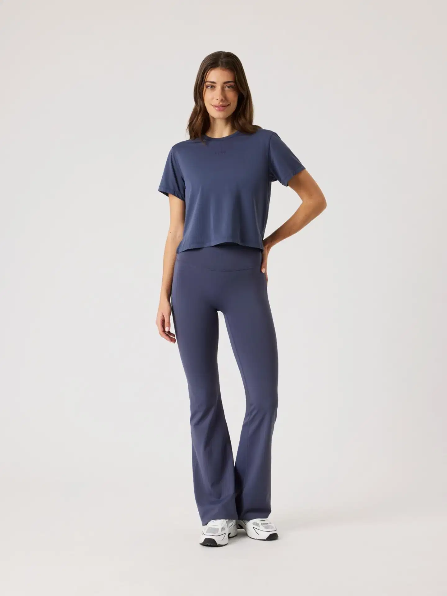 Björn Borg Naisten Borg Cropped T-paita 10004625 - ODYSSEY GREY - 3