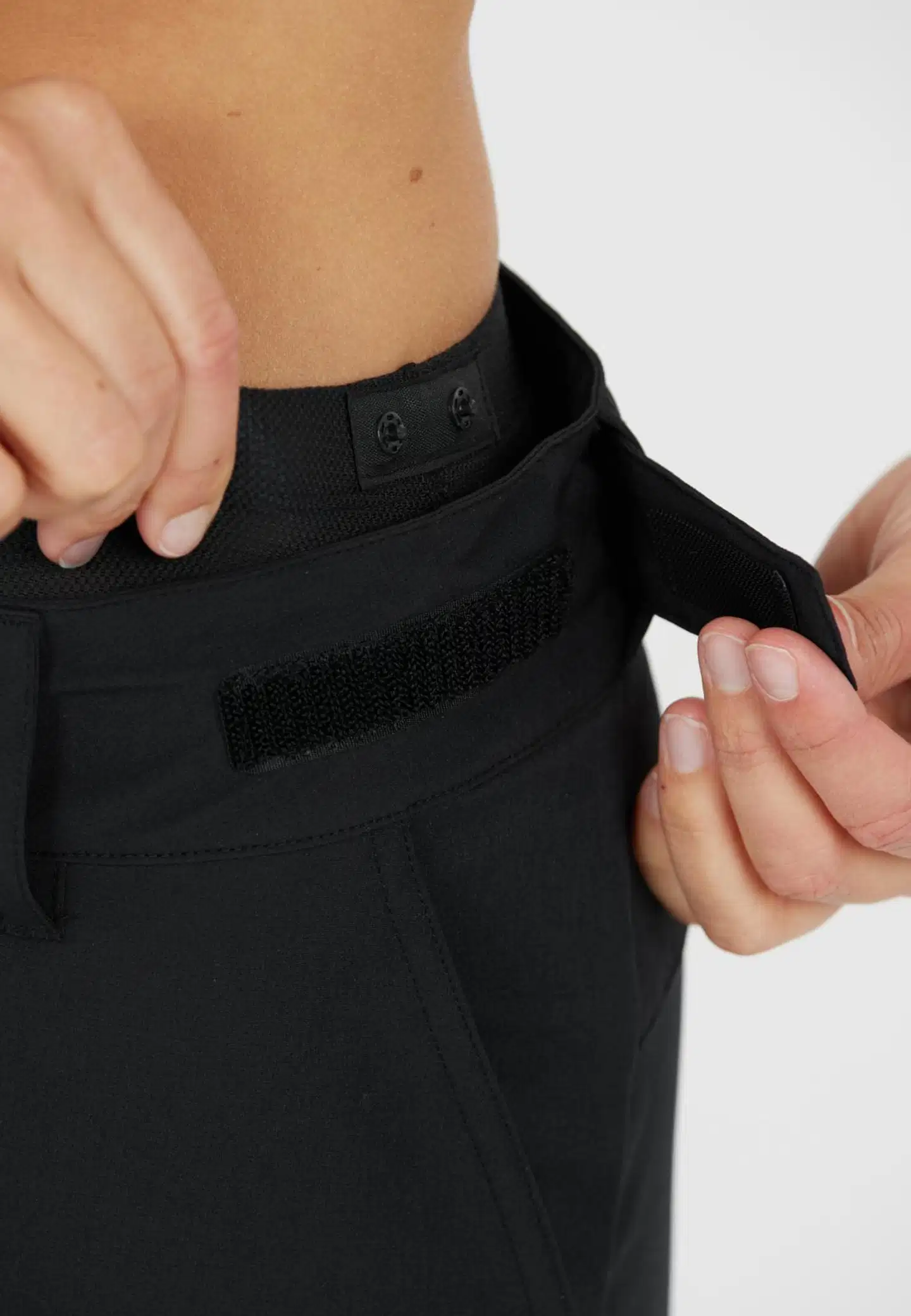 Endurance naisten Balhia 2-in-1 pyöräilyshortsit - BLACK - 10