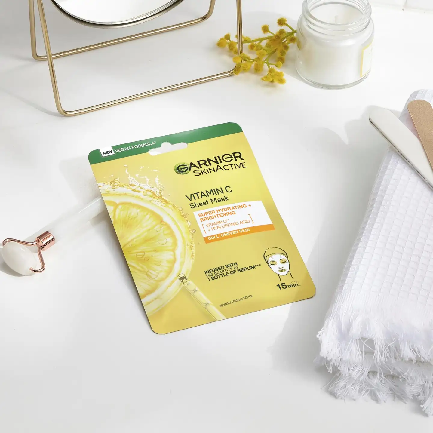 Garnier SkinActive Vitamin C Sheet Mask Super Hydrating + Brightening kosteuttava ja heleyttävä kangasnaamio 28 g - 6