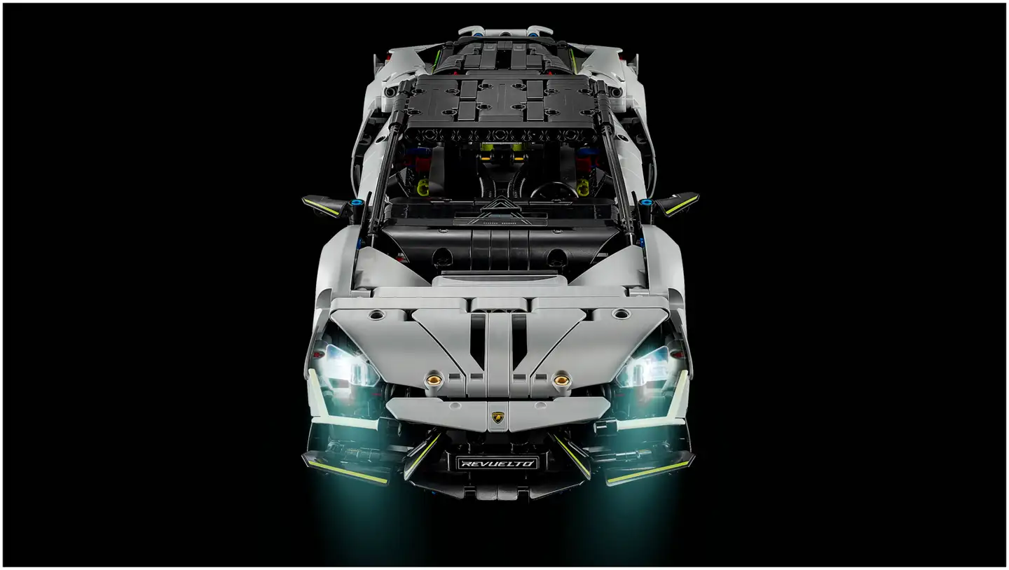 LEGO Technic 42214 Lamborghini Revuelto superurheiluauto - 8
