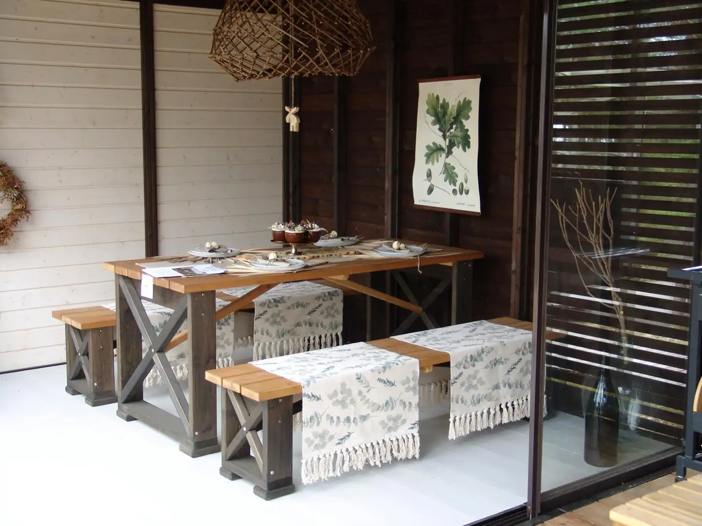 Tammiston Puu Ruska-ryhmä 170cm pöytä + 2-penkkiä, kuulto musta / tatti - 2