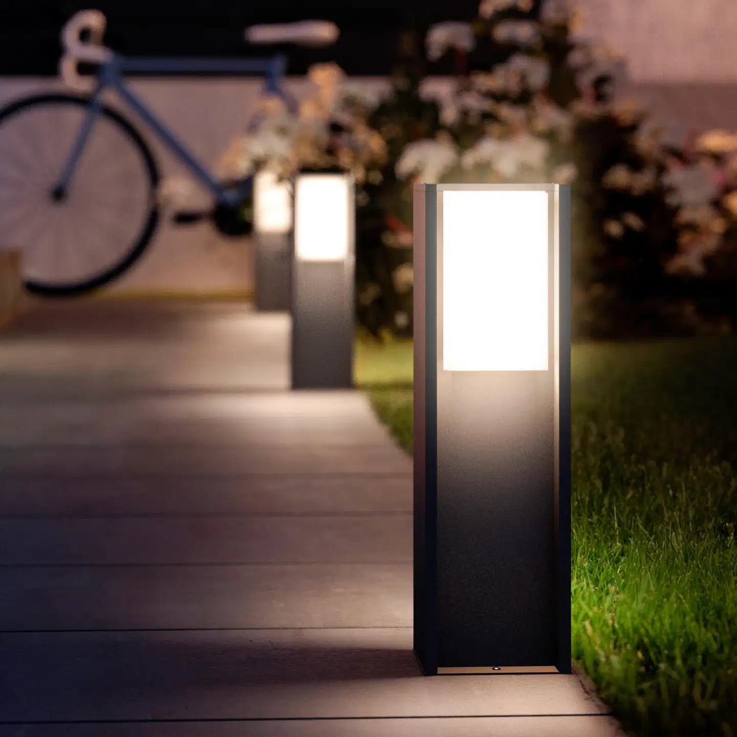 Philips Hue Turaco -pylväsvalaisin 8.1W 1000-20000K 1100LM anthracite säädettävä lämpimästä viileään - 3