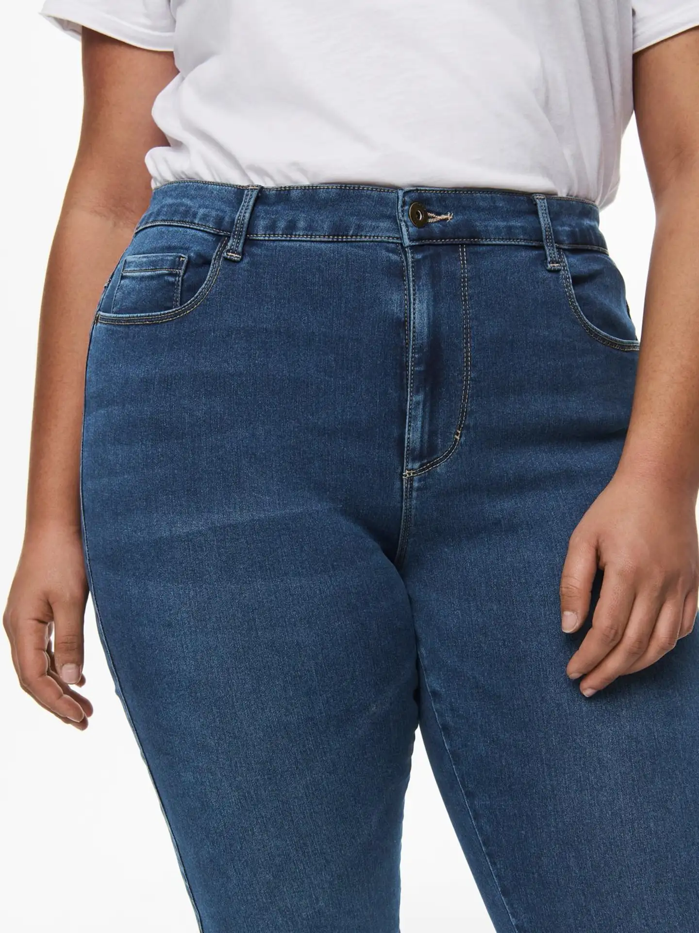 ONLY CARMAKOMA naisten korkeavyötäröiset farkut Caraugusta - Medium Blue Denim - 7