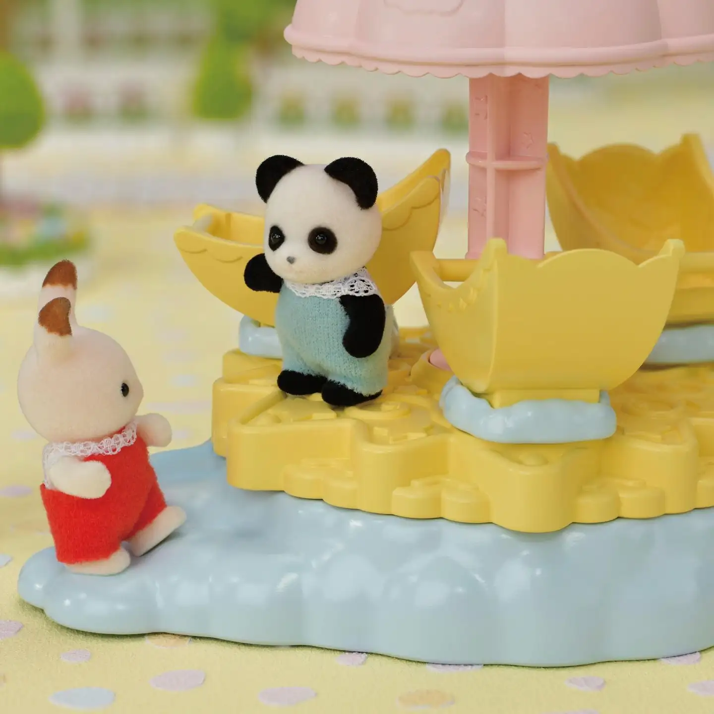 Sylvanian Families vauvojen tähtikaruselli - 4