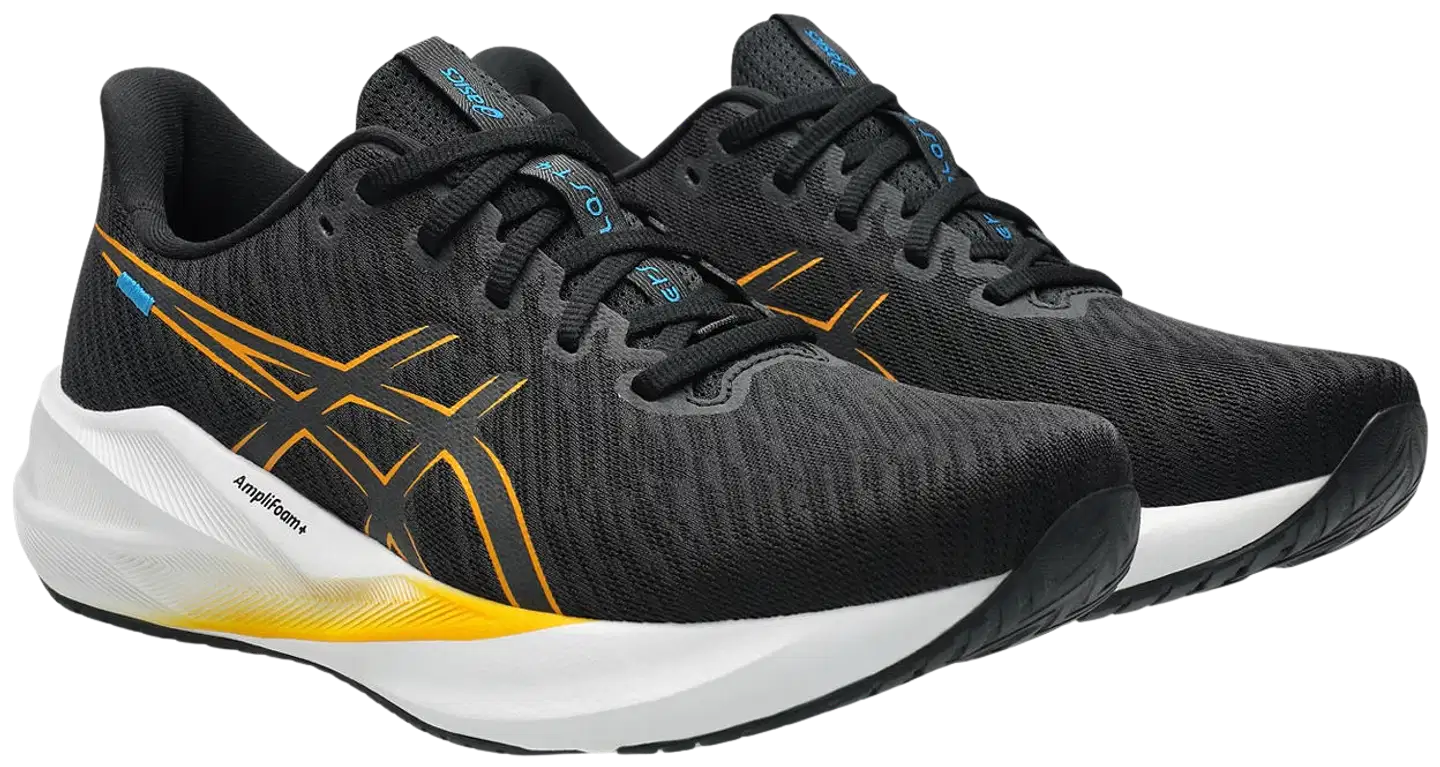 Asics miesten juoksukengät Versablast 4 - black/yamabuki - 3